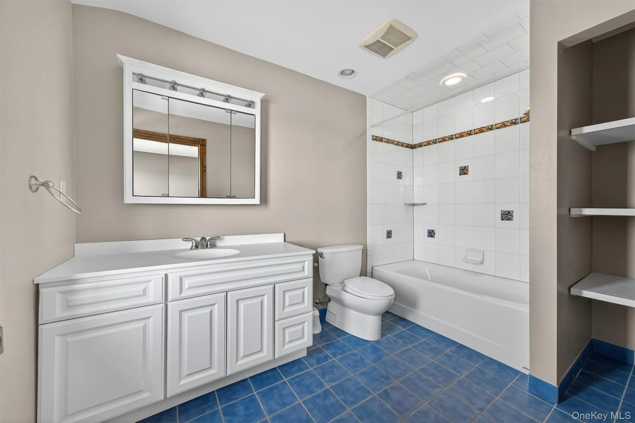 231-233 Celery Avenue, Goshen, NY, 5 Bedrooms Bedrooms, 20 Rooms Rooms,7 BathroomsBathrooms,Residential,For Rent,Celery,0,1010969 231-233 Celery Avenue, Goshen, NY, 5 Bedrooms Bedrooms, 20 Rooms Rooms,7 BathroomsBathrooms,Residential,For Rent,Celery,0,1010969
