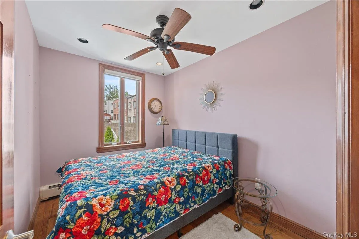 70-18 Calamus Avenue, New York, NY, 2 Bedrooms Bedrooms, 4 Rooms Rooms,1 BathroomBathrooms,Residential Lease,For Rent,Calamus,0,1010970 70-18 Calamus Avenue, New York, NY, 2 Bedrooms Bedrooms, 4 Rooms Rooms,1 BathroomBathrooms,Residential Lease,For Rent,Calamus,0,1010970