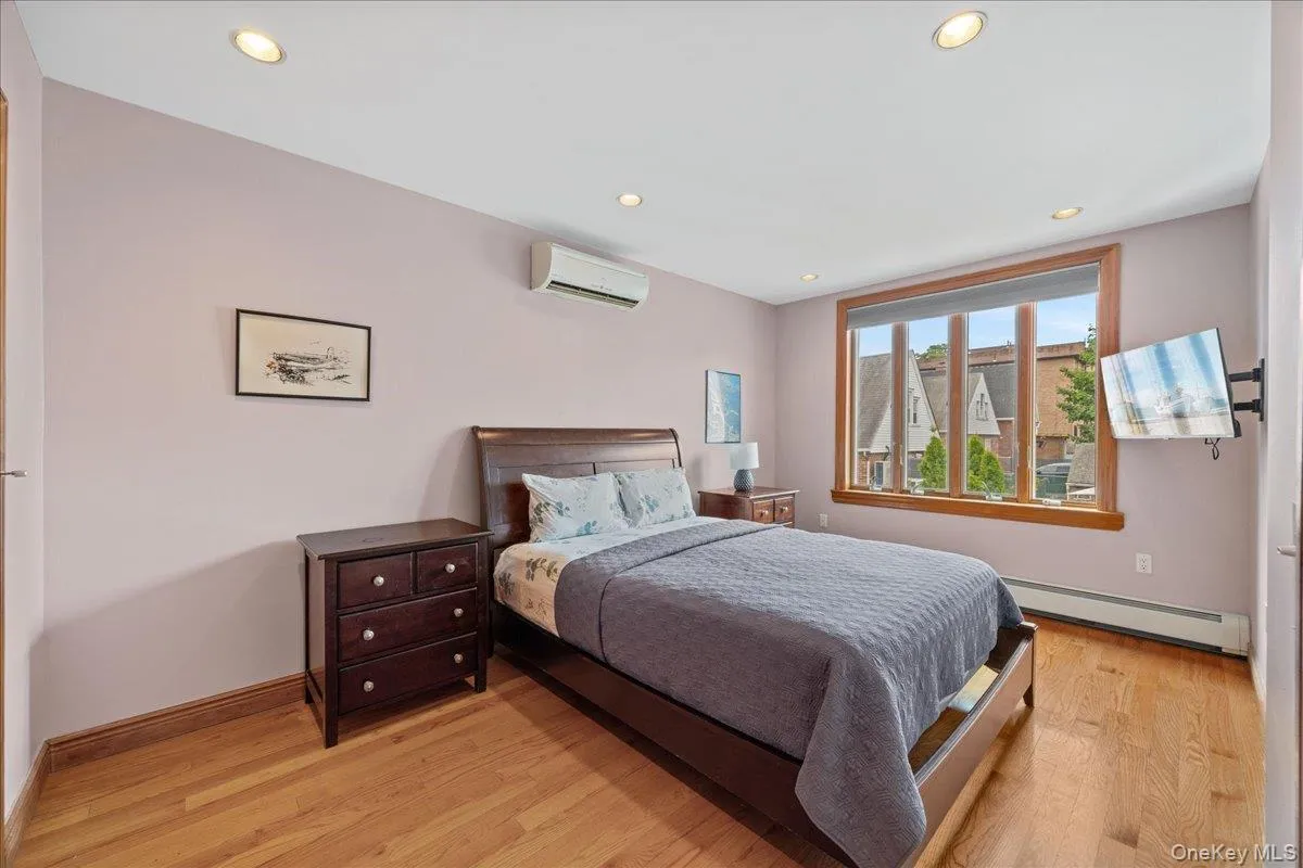 70-18 Calamus Avenue, New York, NY, 2 Bedrooms Bedrooms, 4 Rooms Rooms,1 BathroomBathrooms,Residential Lease,For Rent,Calamus,0,1010970 70-18 Calamus Avenue, New York, NY, 2 Bedrooms Bedrooms, 4 Rooms Rooms,1 BathroomBathrooms,Residential Lease,For Rent,Calamus,0,1010970