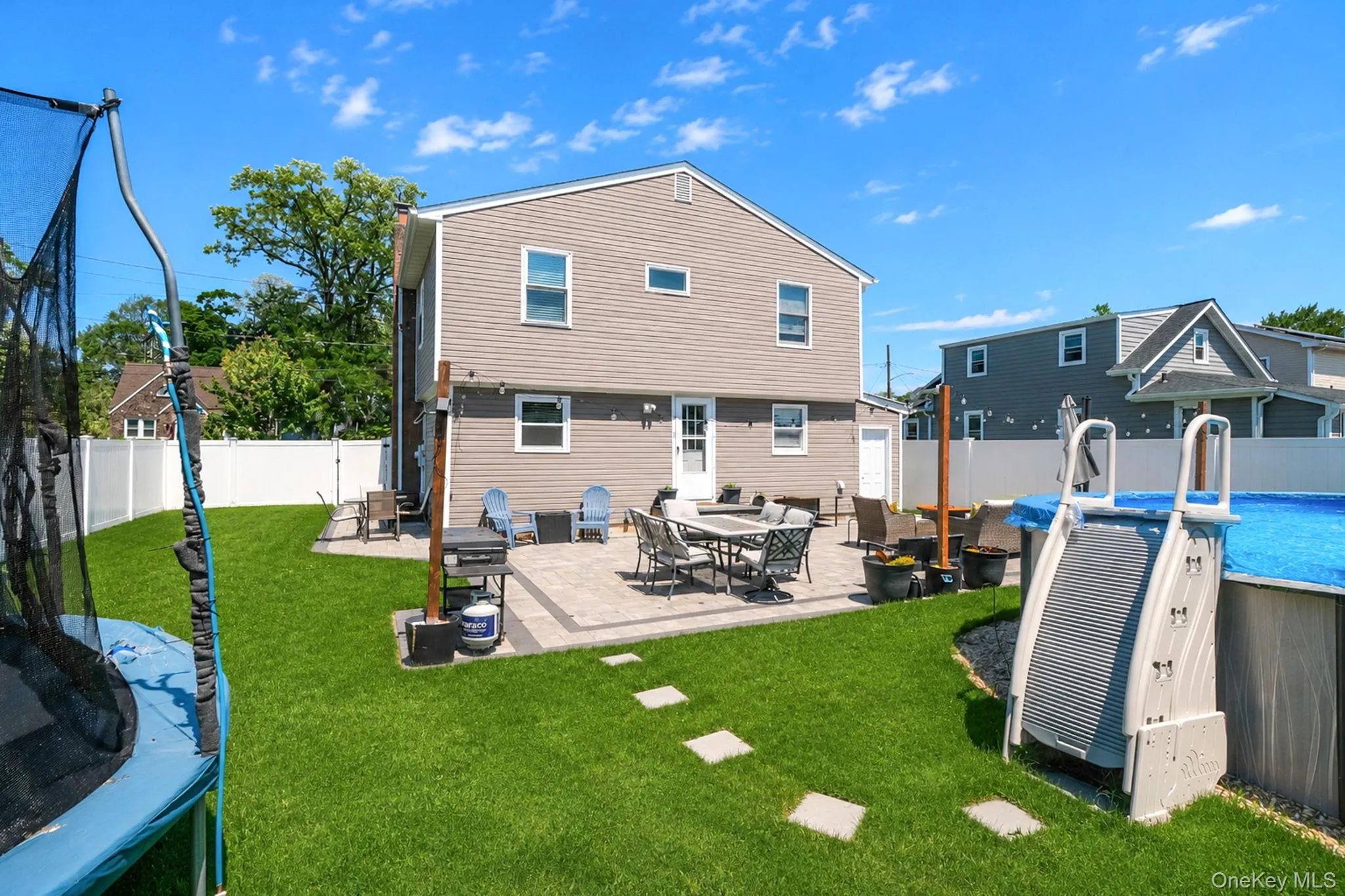 135 Texas Street, Babylon, NY, 4 Bedrooms Bedrooms, 9 Rooms Rooms,2 BathroomsBathrooms,Residential,For Rent,Texas,0,1010974 135 Texas Street, Babylon, NY, 4 Bedrooms Bedrooms, 9 Rooms Rooms,2 BathroomsBathrooms,Residential,For Rent,Texas,0,1010974
