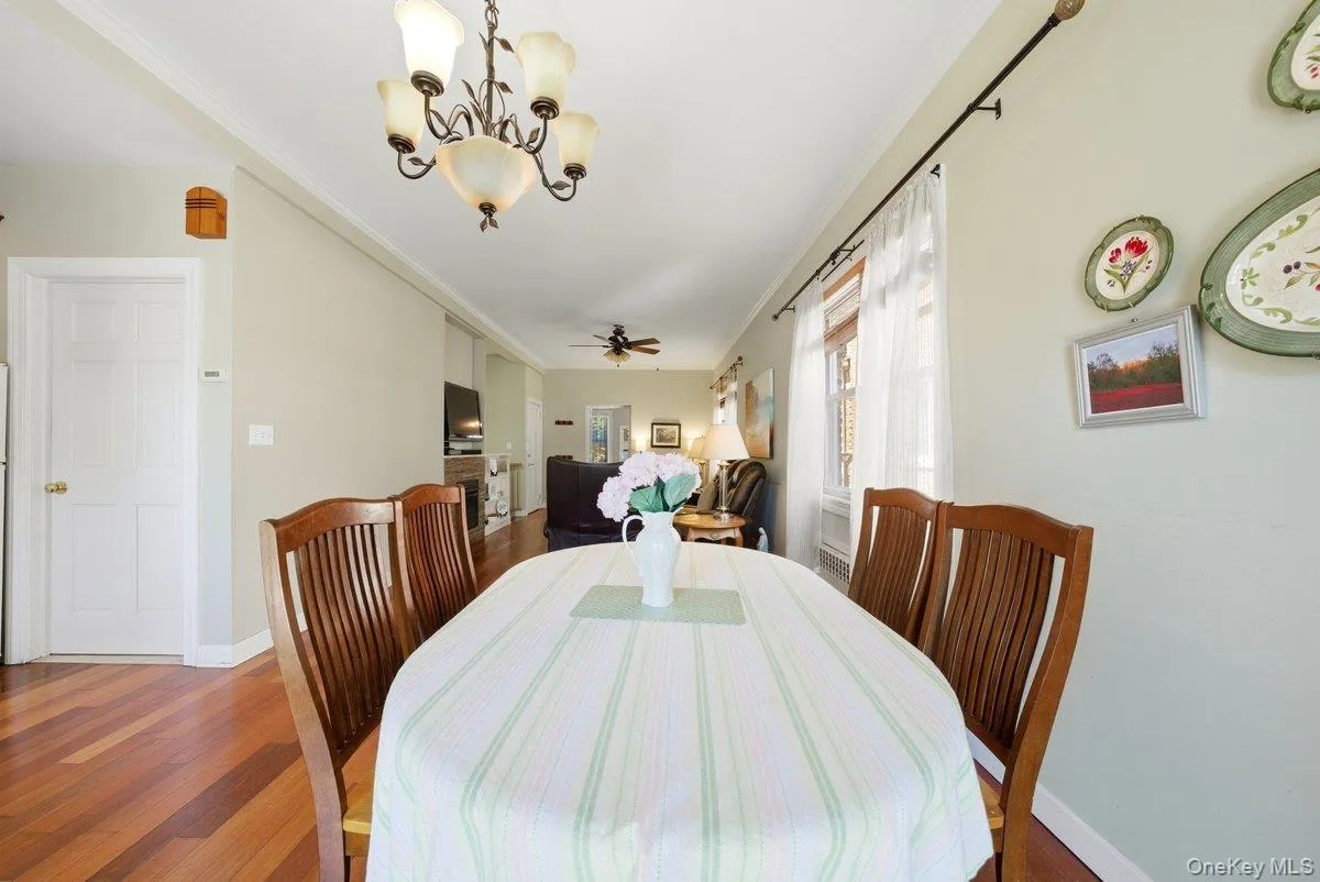 126 Glover Avenue, Yonkers, NY, 3 Bedrooms Bedrooms, 10 Rooms Rooms,2 BathroomsBathrooms,Residential,For Rent,Glover,0,1010987 126 Glover Avenue, Yonkers, NY, 3 Bedrooms Bedrooms, 10 Rooms Rooms,2 BathroomsBathrooms,Residential,For Rent,Glover,0,1010987