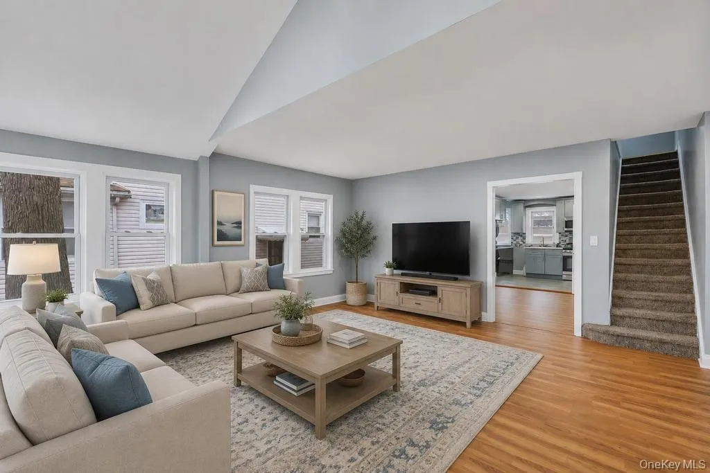 17 Sapir Street, Hempstead, NY, 3 Bedrooms Bedrooms, 8 Rooms Rooms,3 BathroomsBathrooms,Residential,For Rent,Sapir,0,1010988 17 Sapir Street, Hempstead, NY, 3 Bedrooms Bedrooms, 8 Rooms Rooms,3 BathroomsBathrooms,Residential,For Rent,Sapir,0,1010988