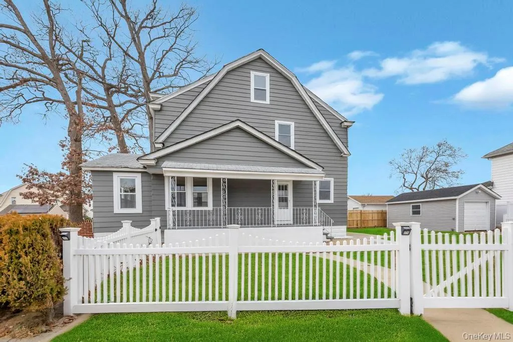 17 Sapir Street, Hempstead, NY, 3 Bedrooms Bedrooms, 8 Rooms Rooms,3 BathroomsBathrooms,Residential,For Rent,Sapir,0,1010988 17 Sapir Street, Hempstead, NY, 3 Bedrooms Bedrooms, 8 Rooms Rooms,3 BathroomsBathrooms,Residential,For Rent,Sapir,0,1010988