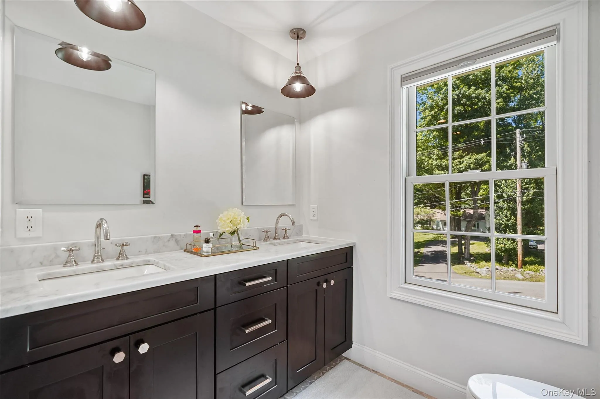 124 East Street, Lewisboro, NY, 3 Bedrooms Bedrooms, 12 Rooms Rooms,2 BathroomsBathrooms,Residential,For Rent,East,0,KEY1010992 124 East Street, Lewisboro, NY, 3 Bedrooms Bedrooms, 12 Rooms Rooms,2 BathroomsBathrooms,Residential,For Rent,East,0,KEY1010992