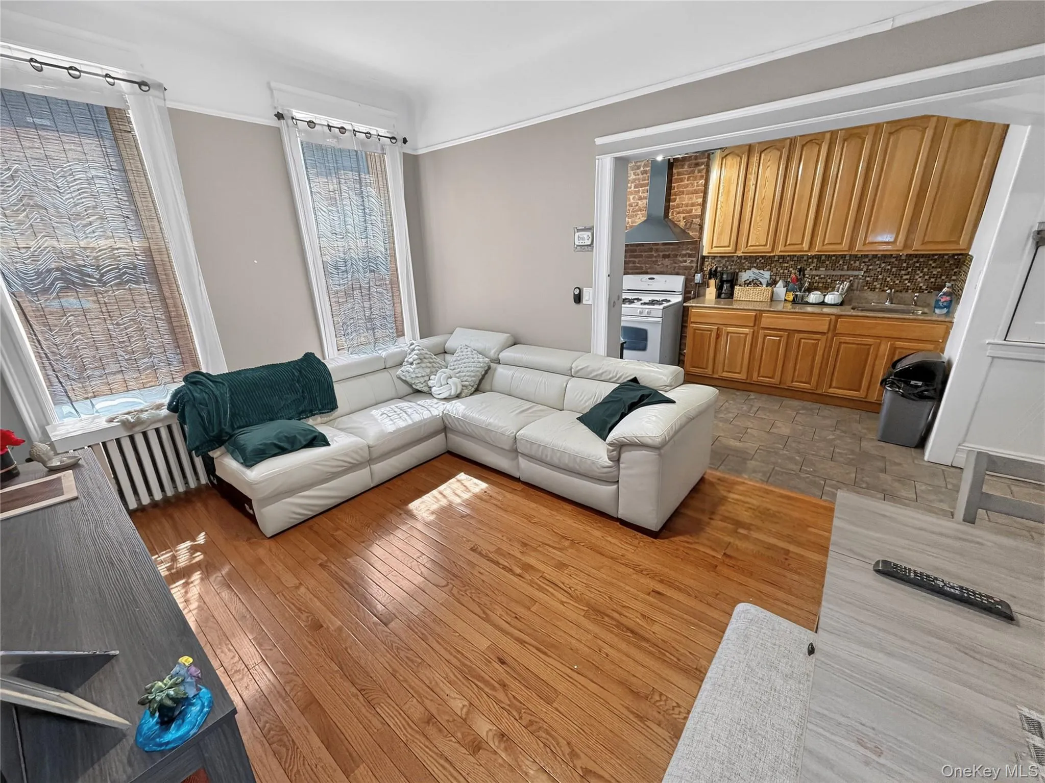 75-37 61ST Street, New York, NY, 4 Bedrooms Bedrooms, 10 Rooms Rooms,2 BathroomsBathrooms,Residential,For Rent,61ST,0,1010993 75-37 61ST Street, New York, NY, 4 Bedrooms Bedrooms, 10 Rooms Rooms,2 BathroomsBathrooms,Residential,For Rent,61ST,0,1010993