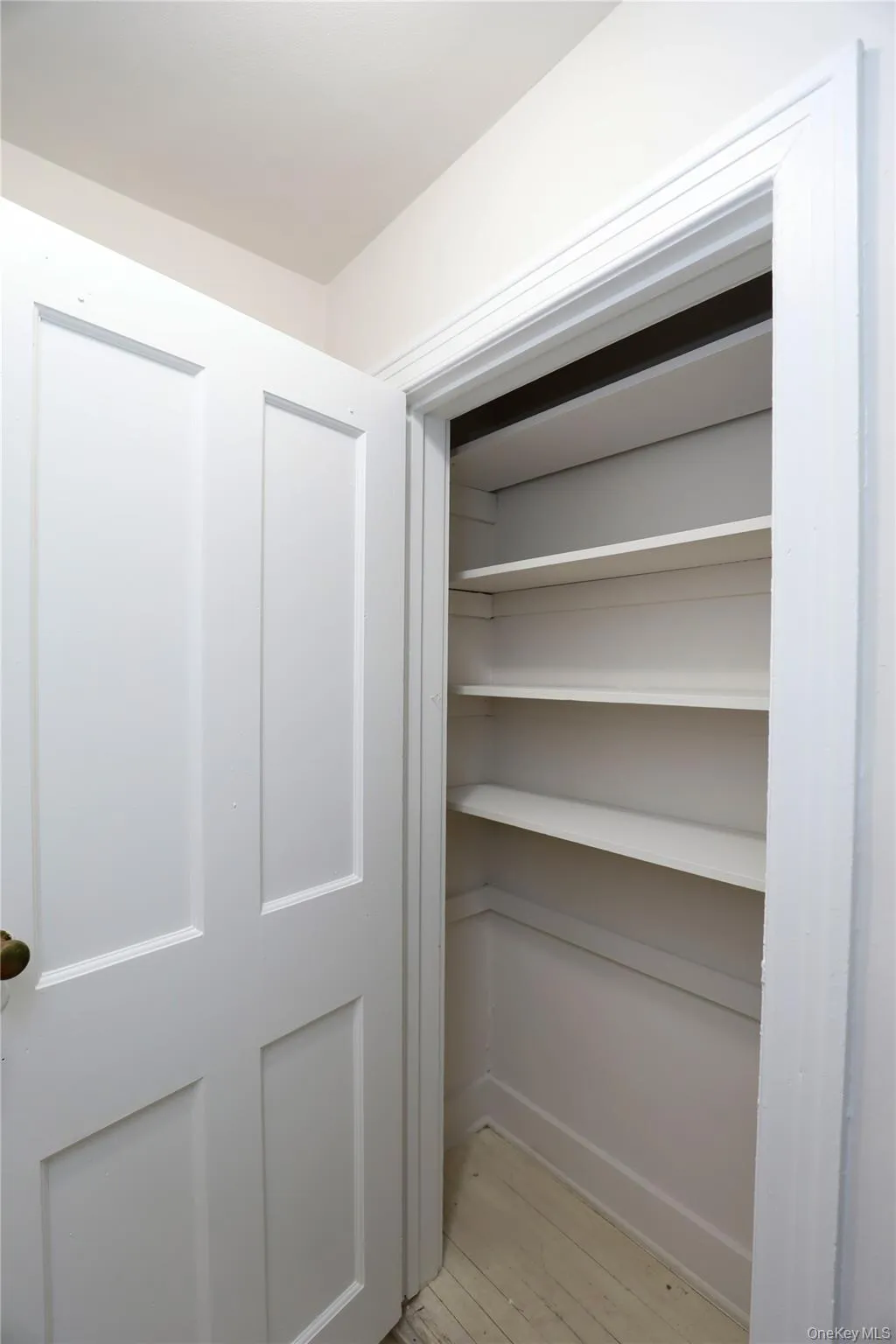 16 John Street, Kingston, NY, 2 Bedrooms Bedrooms, 4 Rooms Rooms,1 BathroomBathrooms,Residential Lease,For Rent,John,0,1010999 16 John Street, Kingston, NY, 2 Bedrooms Bedrooms, 4 Rooms Rooms,1 BathroomBathrooms,Residential Lease,For Rent,John,0,1010999