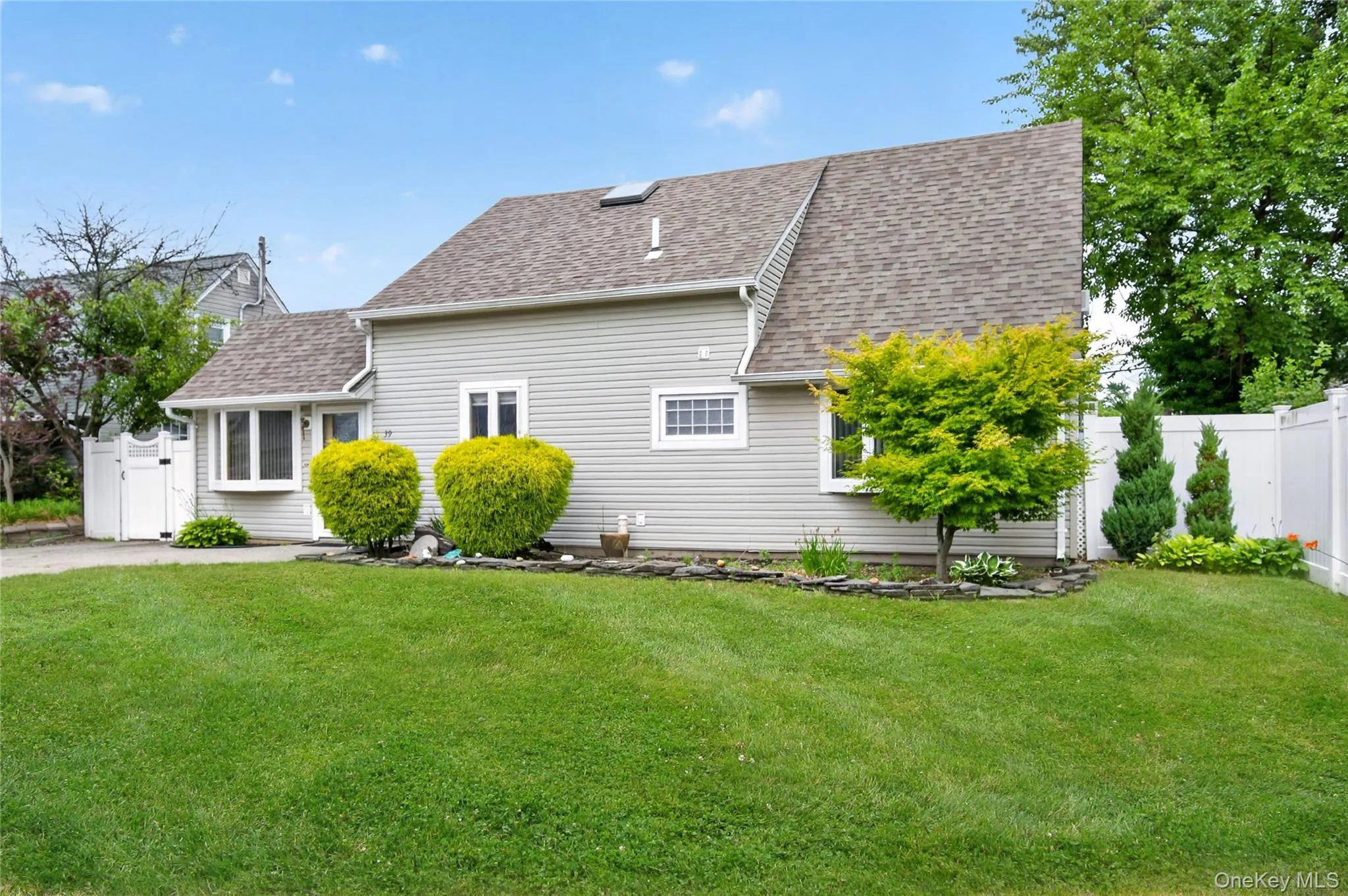 39 Boat Lane, Hempstead, NY, 4 Bedrooms Bedrooms, 9 Rooms Rooms,2 BathroomsBathrooms,Residential,For Rent,Boat,0,KEY1011000 39 Boat Lane, Hempstead, NY, 4 Bedrooms Bedrooms, 9 Rooms Rooms,2 BathroomsBathrooms,Residential,For Rent,Boat,0,KEY1011000