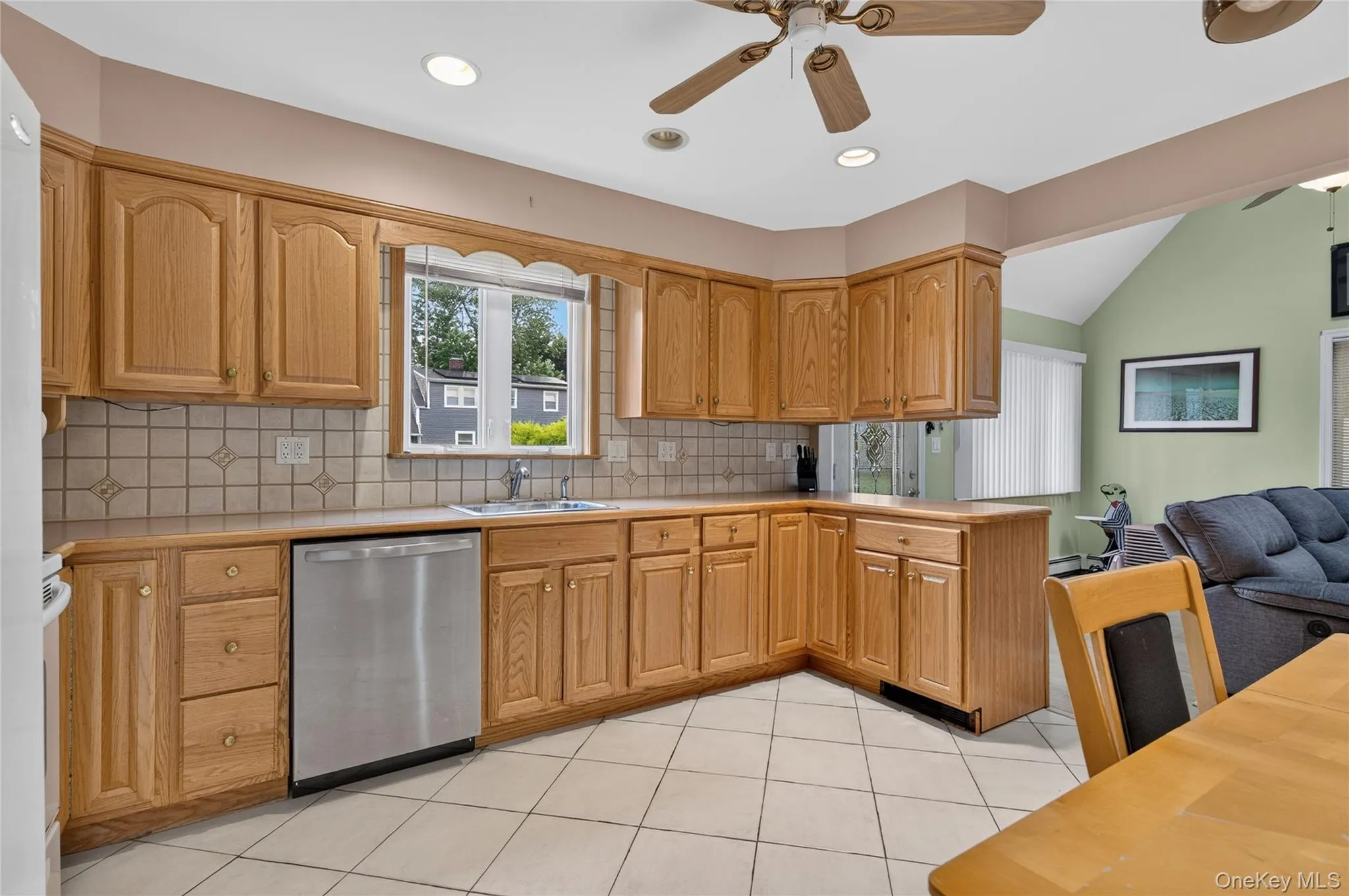 39 Boat Lane, Hempstead, NY, 4 Bedrooms Bedrooms, 9 Rooms Rooms,2 BathroomsBathrooms,Residential,For Rent,Boat,0,KEY1011000 39 Boat Lane, Hempstead, NY, 4 Bedrooms Bedrooms, 9 Rooms Rooms,2 BathroomsBathrooms,Residential,For Rent,Boat,0,KEY1011000