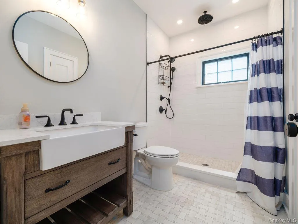 4525 Harbor Road, Southold, NY, 3 Bedrooms Bedrooms, 6 Rooms Rooms,2 BathroomsBathrooms,Residential Lease,For Rent,Harbor,0,1011006 4525 Harbor Road, Southold, NY, 3 Bedrooms Bedrooms, 6 Rooms Rooms,2 BathroomsBathrooms,Residential Lease,For Rent,Harbor,0,1011006