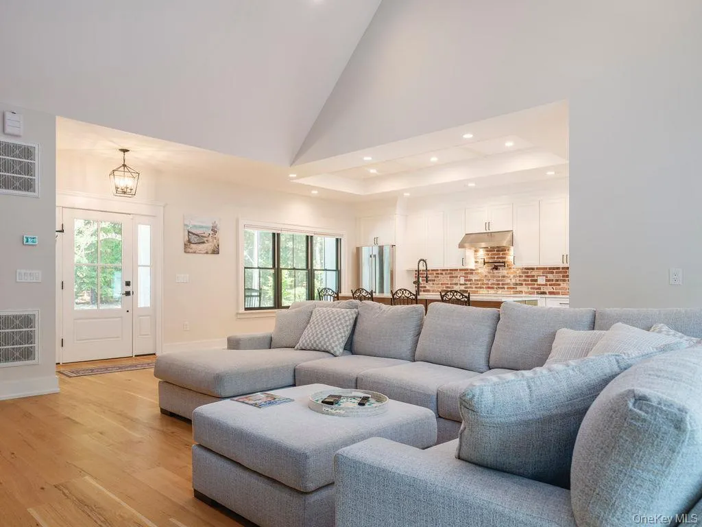 4525 Harbor Road, Southold, NY, 3 Bedrooms Bedrooms, 6 Rooms Rooms,2 BathroomsBathrooms,Residential Lease,For Rent,Harbor,0,1011006 4525 Harbor Road, Southold, NY, 3 Bedrooms Bedrooms, 6 Rooms Rooms,2 BathroomsBathrooms,Residential Lease,For Rent,Harbor,0,1011006