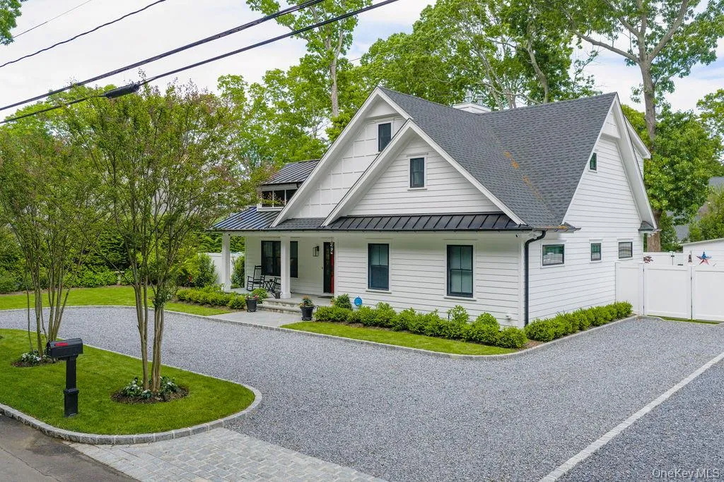 4525 Harbor Road, Southold, NY, 3 Bedrooms Bedrooms, 6 Rooms Rooms,2 BathroomsBathrooms,Residential Lease,For Rent,Harbor,0,1011006 4525 Harbor Road, Southold, NY, 3 Bedrooms Bedrooms, 6 Rooms Rooms,2 BathroomsBathrooms,Residential Lease,For Rent,Harbor,0,1011006