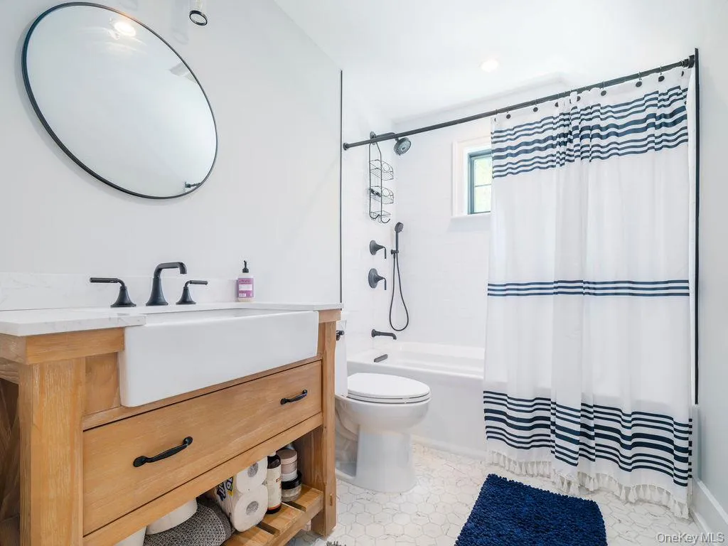4525 Harbor Road, Southold, NY, 3 Bedrooms Bedrooms, 6 Rooms Rooms,2 BathroomsBathrooms,Residential Lease,For Rent,Harbor,0,1011006 4525 Harbor Road, Southold, NY, 3 Bedrooms Bedrooms, 6 Rooms Rooms,2 BathroomsBathrooms,Residential Lease,For Rent,Harbor,0,1011006