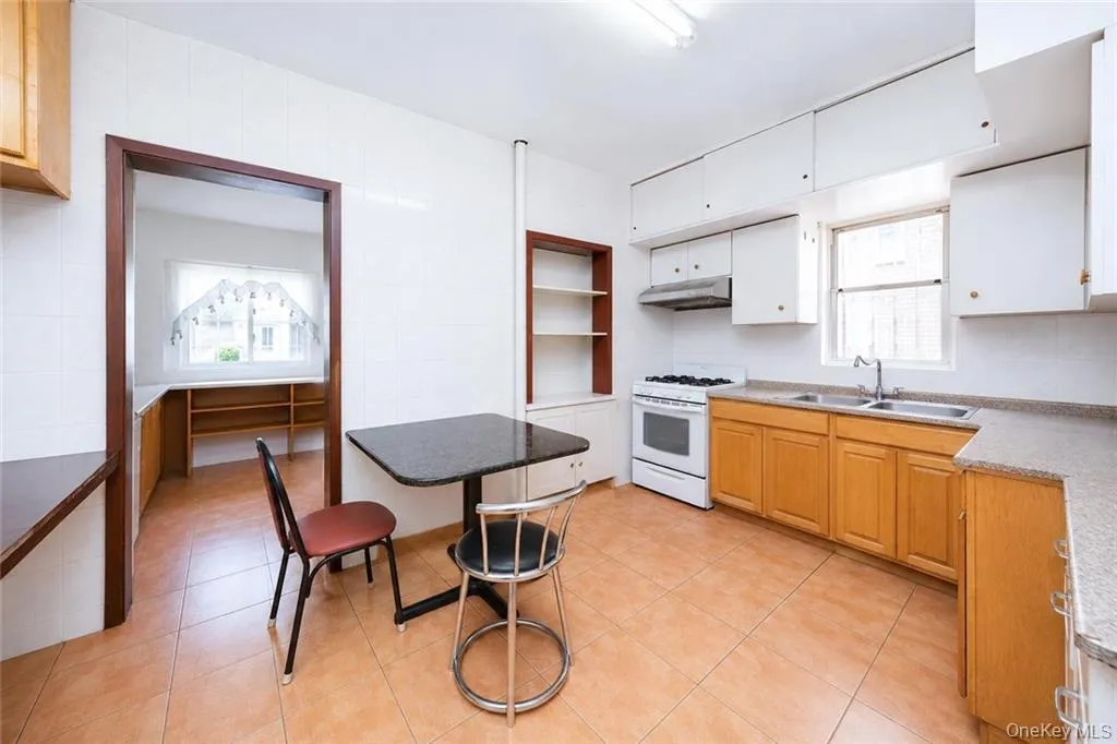 193 Forbell Street, New York, NY, 3 Bedrooms Bedrooms, 8 Rooms Rooms,3 BathroomsBathrooms,Residential,For Rent,Forbell,0,1011011 193 Forbell Street, New York, NY, 3 Bedrooms Bedrooms, 8 Rooms Rooms,3 BathroomsBathrooms,Residential,For Rent,Forbell,0,1011011