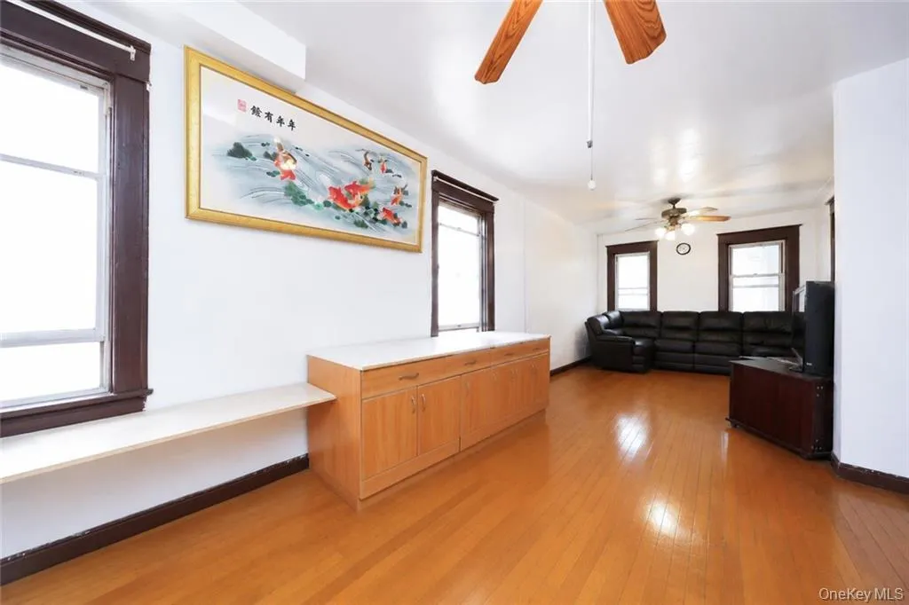 193 Forbell Street, New York, NY, 3 Bedrooms Bedrooms, 8 Rooms Rooms,3 BathroomsBathrooms,Residential,For Rent,Forbell,0,1011011 193 Forbell Street, New York, NY, 3 Bedrooms Bedrooms, 8 Rooms Rooms,3 BathroomsBathrooms,Residential,For Rent,Forbell,0,1011011