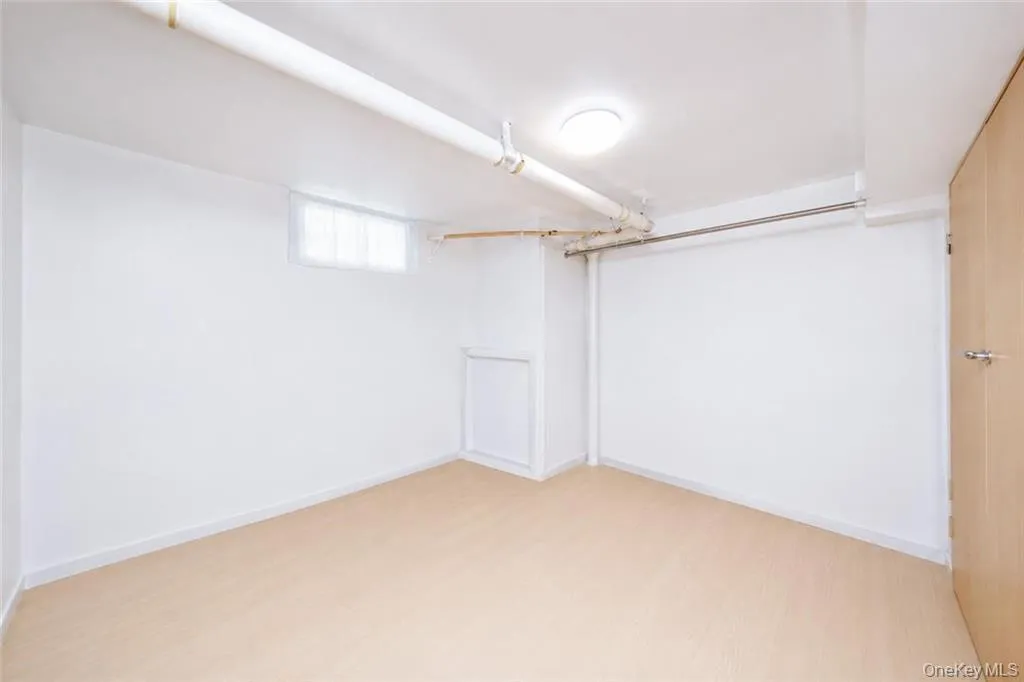 193 Forbell Street, New York, NY, 3 Bedrooms Bedrooms, 8 Rooms Rooms,3 BathroomsBathrooms,Residential,For Rent,Forbell,0,1011011 193 Forbell Street, New York, NY, 3 Bedrooms Bedrooms, 8 Rooms Rooms,3 BathroomsBathrooms,Residential,For Rent,Forbell,0,1011011