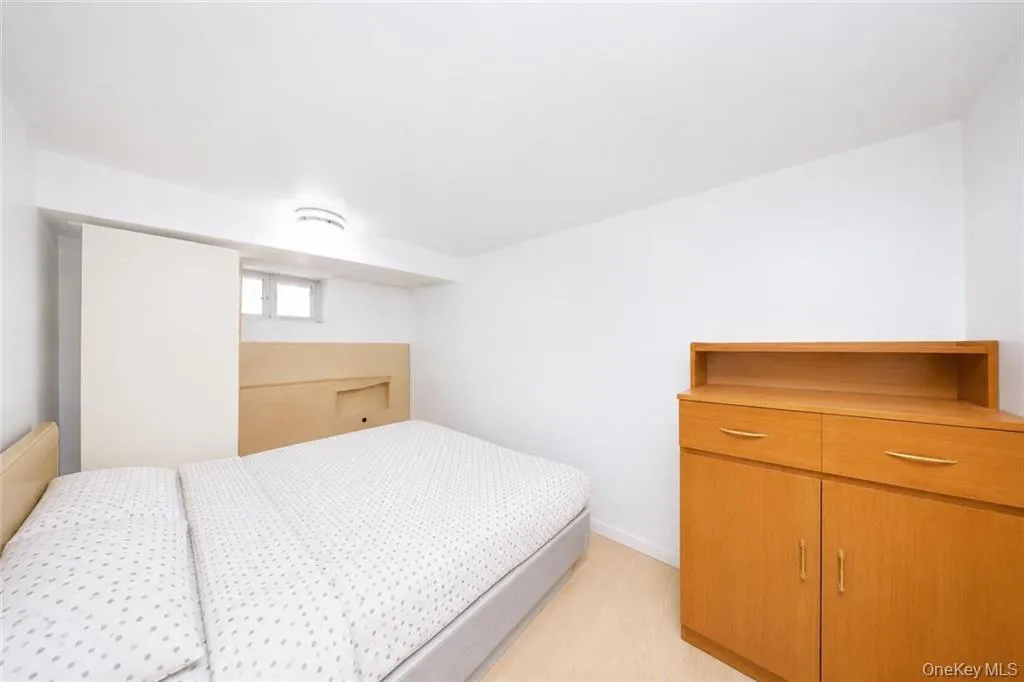 193 Forbell Street, New York, NY, 3 Bedrooms Bedrooms, 8 Rooms Rooms,3 BathroomsBathrooms,Residential,For Rent,Forbell,0,1011011 193 Forbell Street, New York, NY, 3 Bedrooms Bedrooms, 8 Rooms Rooms,3 BathroomsBathrooms,Residential,For Rent,Forbell,0,1011011