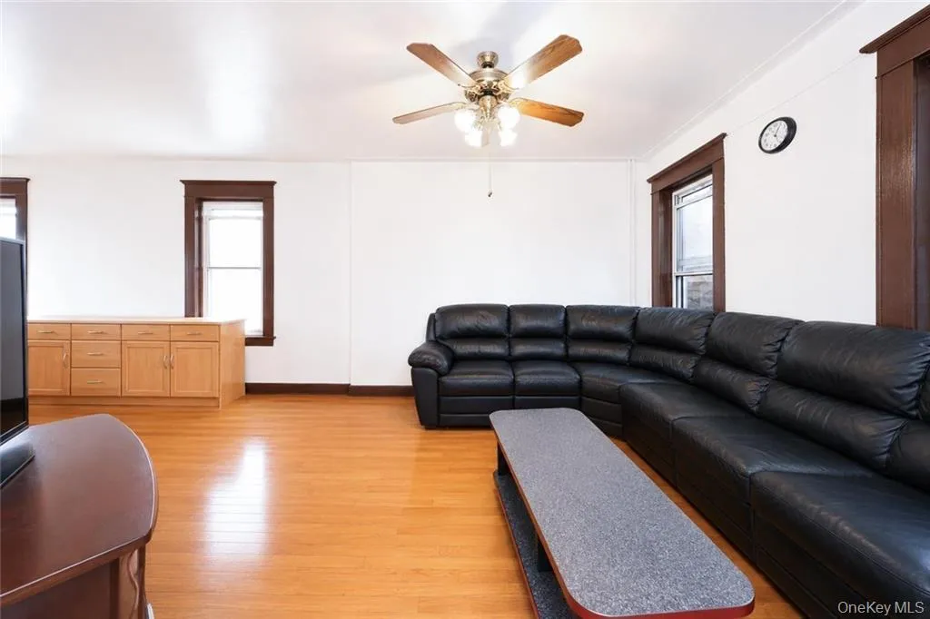 193 Forbell Street, New York, NY, 3 Bedrooms Bedrooms, 8 Rooms Rooms,3 BathroomsBathrooms,Residential,For Rent,Forbell,0,1011011 193 Forbell Street, New York, NY, 3 Bedrooms Bedrooms, 8 Rooms Rooms,3 BathroomsBathrooms,Residential,For Rent,Forbell,0,1011011