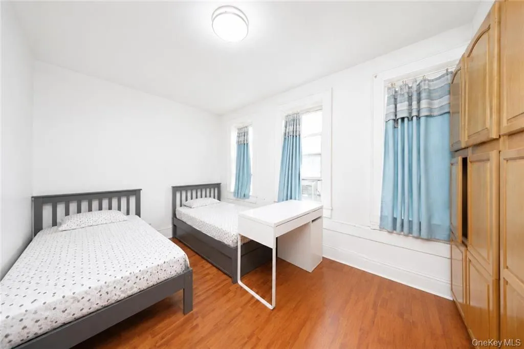 193 Forbell Street, New York, NY, 3 Bedrooms Bedrooms, 8 Rooms Rooms,3 BathroomsBathrooms,Residential,For Rent,Forbell,0,1011011 193 Forbell Street, New York, NY, 3 Bedrooms Bedrooms, 8 Rooms Rooms,3 BathroomsBathrooms,Residential,For Rent,Forbell,0,1011011