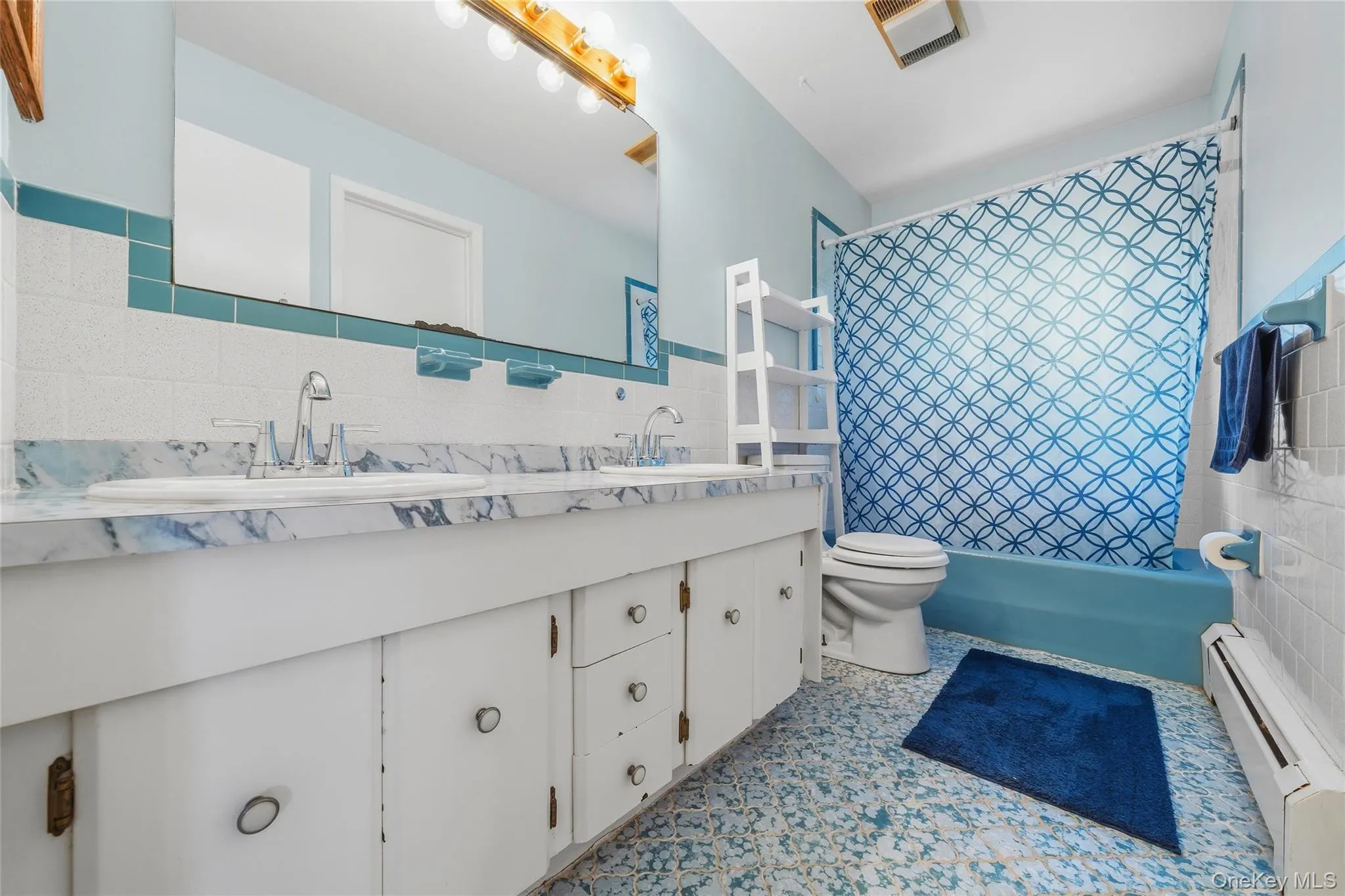 1st Floor Full Bathroom 1st Floor Full Bathroom