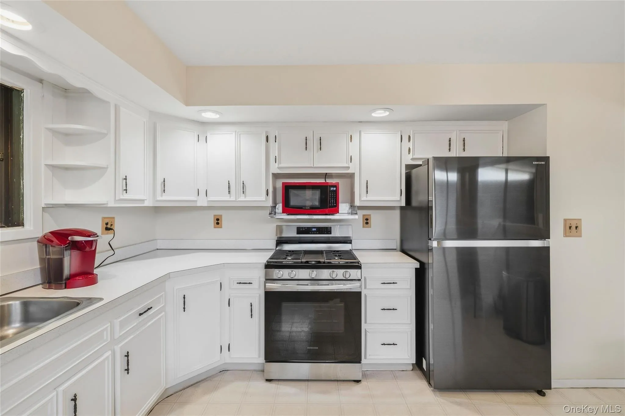 24 Dennis Drive, Wawayanda, NY, 5 Bedrooms Bedrooms, 9 Rooms Rooms,2 BathroomsBathrooms,Residential,For Rent,Dennis,0,1011015 24 Dennis Drive, Wawayanda, NY, 5 Bedrooms Bedrooms, 9 Rooms Rooms,2 BathroomsBathrooms,Residential,For Rent,Dennis,0,1011015