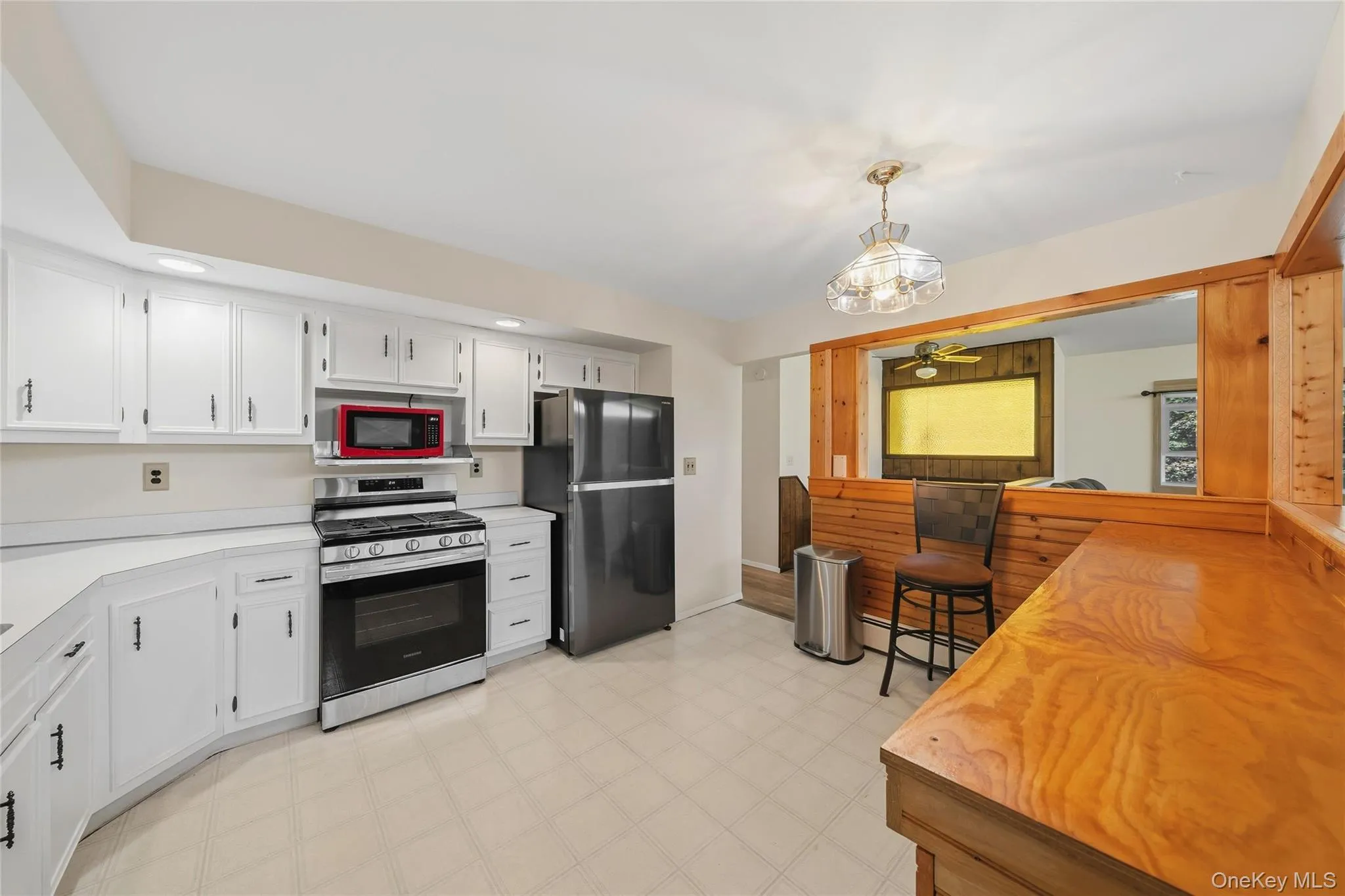 Eat in Kitchen Eat in Kitchen