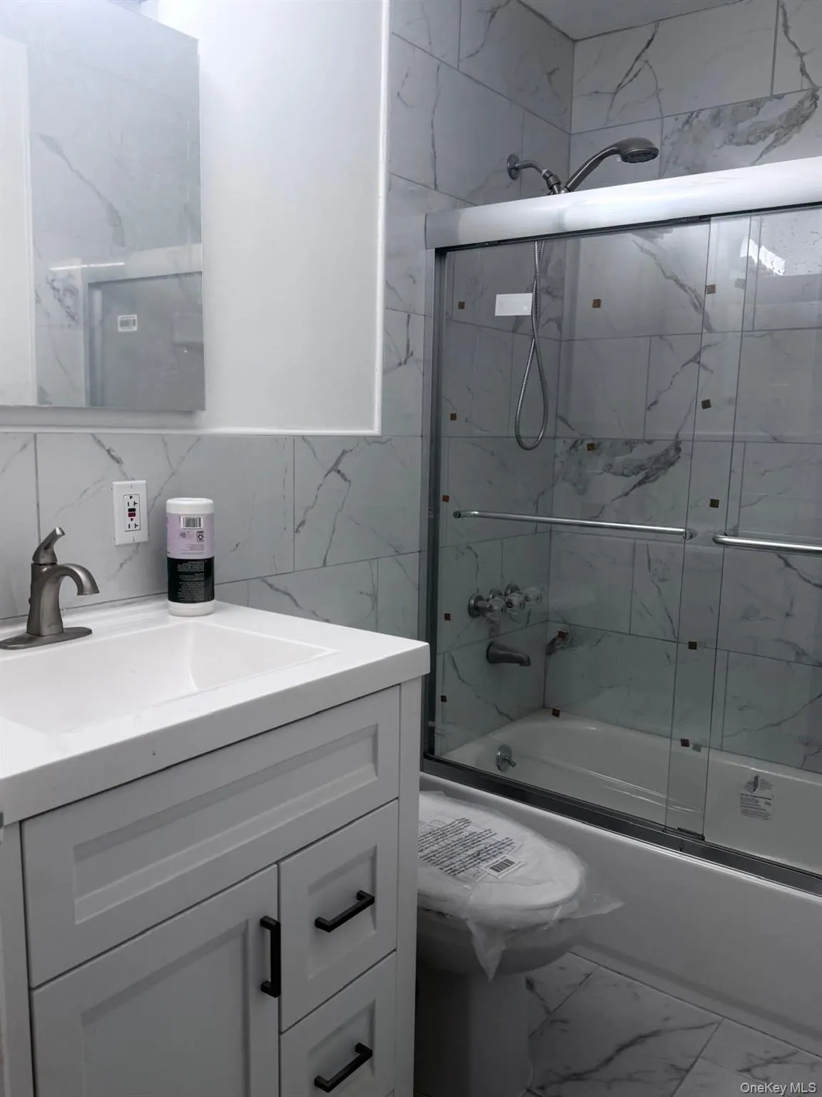 84-56 98th Street, New York, NY, 1 Bedroom Bedrooms, 3 Rooms Rooms,1 BathroomBathrooms,Residential Lease,For Rent,98th,0,1011017 84-56 98th Street, New York, NY, 1 Bedroom Bedrooms, 3 Rooms Rooms,1 BathroomBathrooms,Residential Lease,For Rent,98th,0,1011017