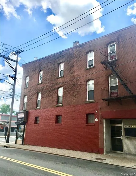 108 North Street, Middletown, NY, 1 Bedroom Bedrooms, 3 Rooms Rooms,1 BathroomBathrooms,Residential Lease,For Rent,North,0,1011023 108 North Street, Middletown, NY, 1 Bedroom Bedrooms, 3 Rooms Rooms,1 BathroomBathrooms,Residential Lease,For Rent,North,0,1011023