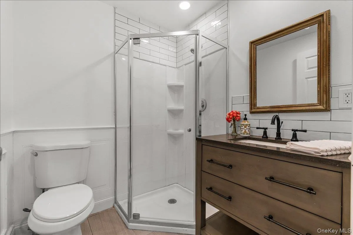 8 Walnut Place, Huntington, NY, 5 Bedrooms Bedrooms, 9 Rooms Rooms,3 BathroomsBathrooms,Residential,For Rent,Walnut,0,1011024 8 Walnut Place, Huntington, NY, 5 Bedrooms Bedrooms, 9 Rooms Rooms,3 BathroomsBathrooms,Residential,For Rent,Walnut,0,1011024