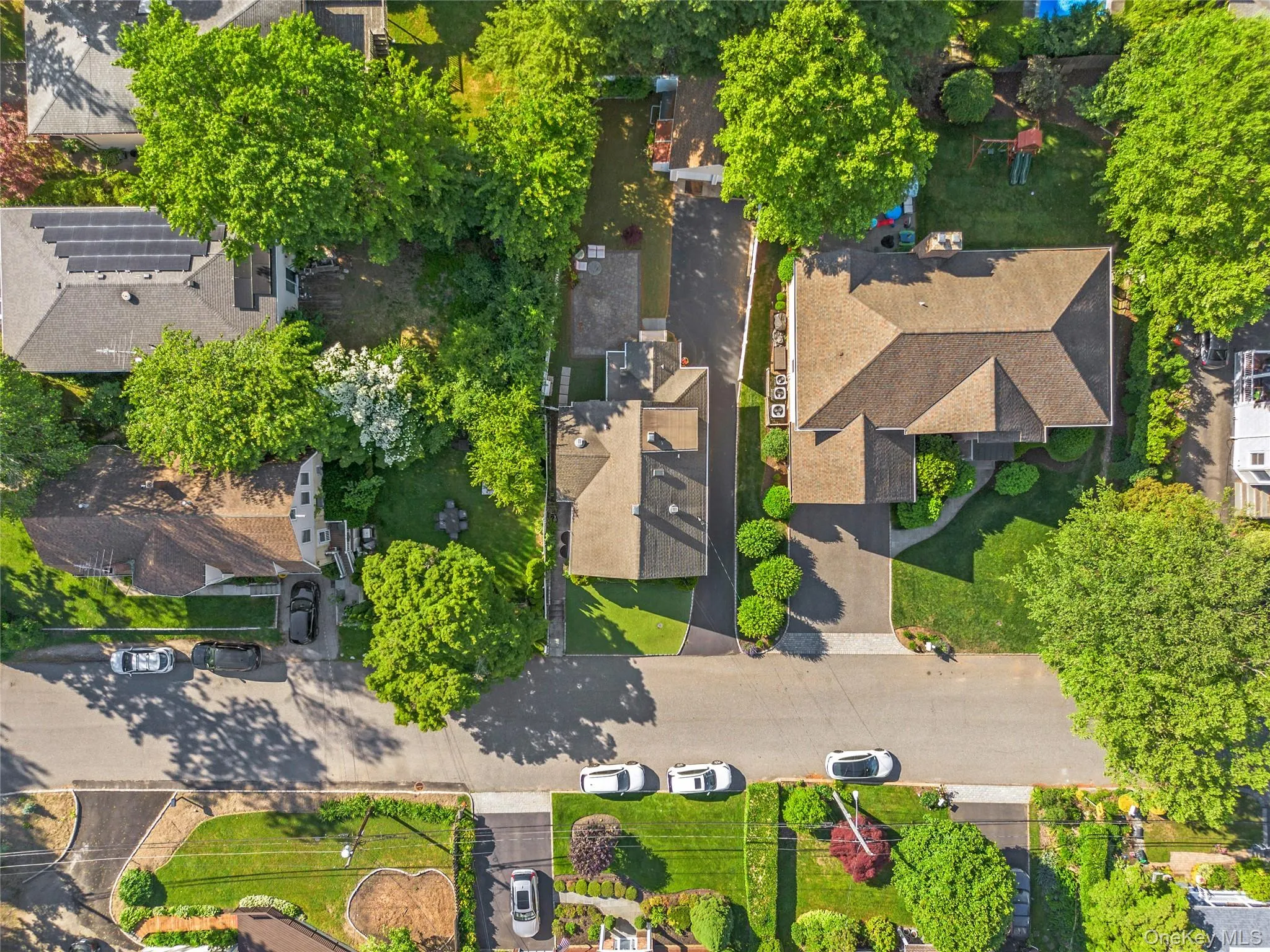 15 Pershing Avenue, Oyster Bay, NY, 3 Bedrooms Bedrooms, 8 Rooms Rooms,2 BathroomsBathrooms,Residential Lease,For Rent,Pershing,0,1011026 15 Pershing Avenue, Oyster Bay, NY, 3 Bedrooms Bedrooms, 8 Rooms Rooms,2 BathroomsBathrooms,Residential Lease,For Rent,Pershing,0,1011026
