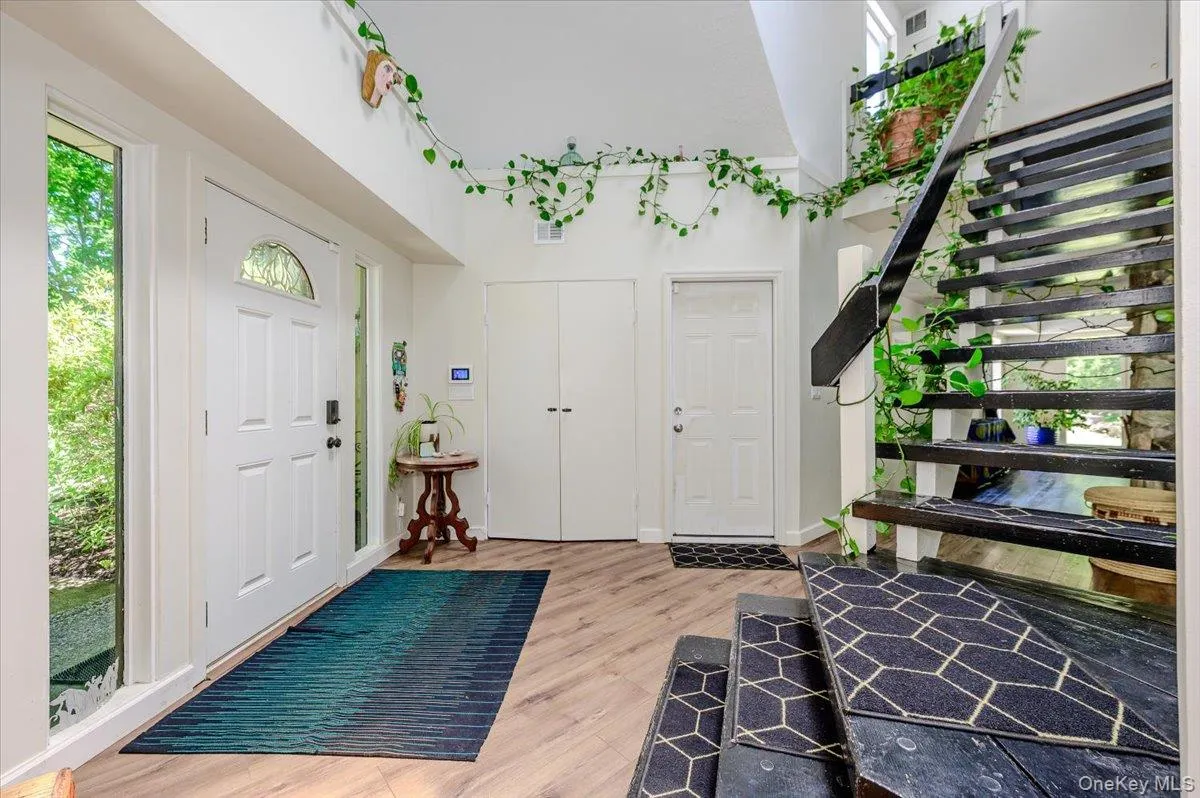 35 Melrose Parkway, Brookhaven, NY, 5 Bedrooms Bedrooms, 7 Rooms Rooms,3 BathroomsBathrooms,Residential,For Rent,Melrose,0,1011028 35 Melrose Parkway, Brookhaven, NY, 5 Bedrooms Bedrooms, 7 Rooms Rooms,3 BathroomsBathrooms,Residential,For Rent,Melrose,0,1011028