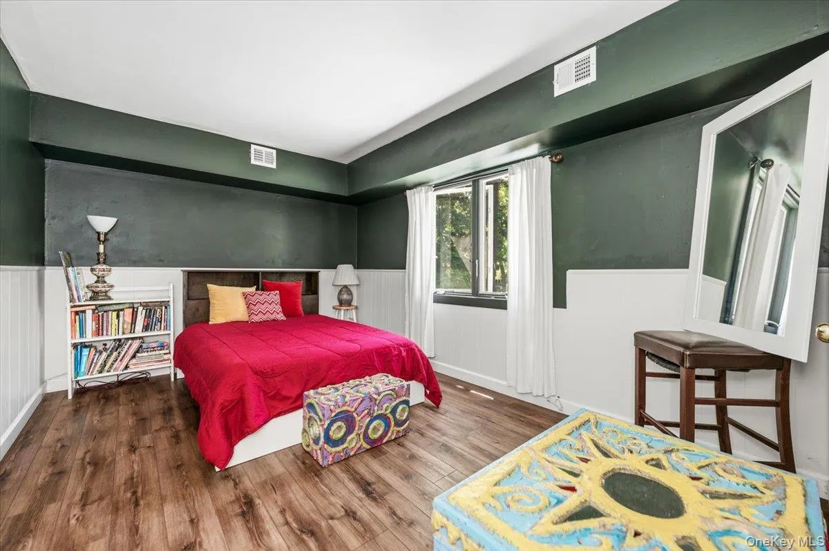 35 Melrose Parkway, Brookhaven, NY, 5 Bedrooms Bedrooms, 7 Rooms Rooms,3 BathroomsBathrooms,Residential,For Rent,Melrose,0,1011028 35 Melrose Parkway, Brookhaven, NY, 5 Bedrooms Bedrooms, 7 Rooms Rooms,3 BathroomsBathrooms,Residential,For Rent,Melrose,0,1011028
