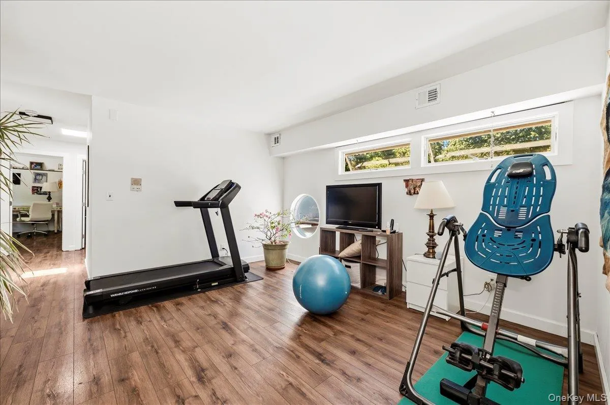 35 Melrose Parkway, Brookhaven, NY, 5 Bedrooms Bedrooms, 7 Rooms Rooms,3 BathroomsBathrooms,Residential,For Rent,Melrose,0,1011028 35 Melrose Parkway, Brookhaven, NY, 5 Bedrooms Bedrooms, 7 Rooms Rooms,3 BathroomsBathrooms,Residential,For Rent,Melrose,0,1011028