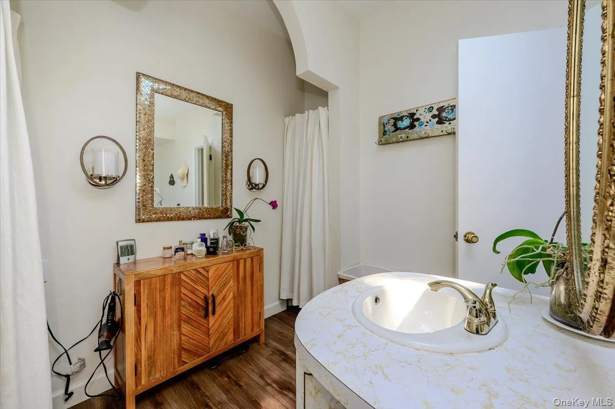 35 Melrose Parkway, Brookhaven, NY, 5 Bedrooms Bedrooms, 7 Rooms Rooms,3 BathroomsBathrooms,Residential,For Rent,Melrose,0,1011028 35 Melrose Parkway, Brookhaven, NY, 5 Bedrooms Bedrooms, 7 Rooms Rooms,3 BathroomsBathrooms,Residential,For Rent,Melrose,0,1011028