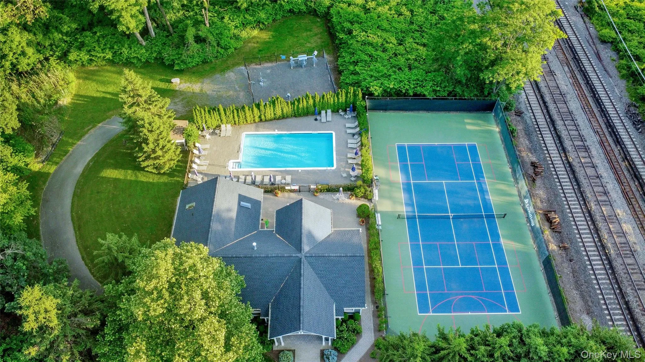 35 Landing Drive, Greenburgh, NY, 4 Bedrooms Bedrooms, 8 Rooms Rooms,4 BathroomsBathrooms,Residential,For Rent,Landing,0,1011029 35 Landing Drive, Greenburgh, NY, 4 Bedrooms Bedrooms, 8 Rooms Rooms,4 BathroomsBathrooms,Residential,For Rent,Landing,0,1011029