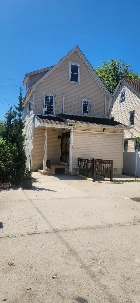 13019 116th Avenue, New York, NY, 3 Bedrooms Bedrooms, 6 Rooms Rooms,2 BathroomsBathrooms,Residential,For Rent,116th,0,1011031 13019 116th Avenue, New York, NY, 3 Bedrooms Bedrooms, 6 Rooms Rooms,2 BathroomsBathrooms,Residential,For Rent,116th,0,1011031