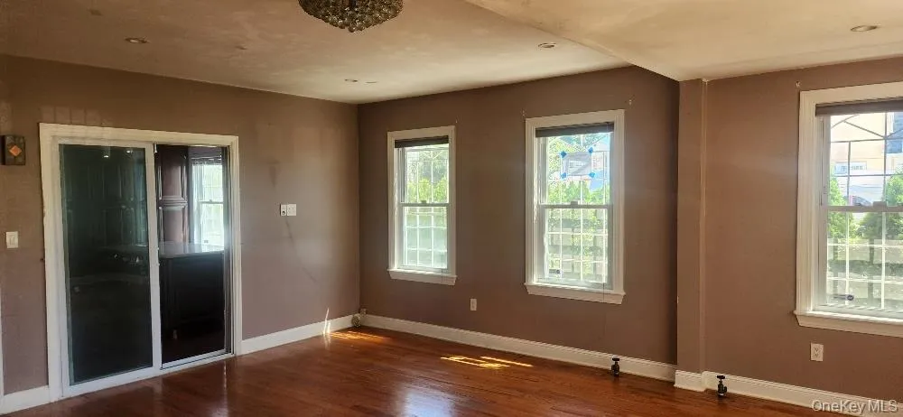 13019 116th Avenue, New York, NY, 3 Bedrooms Bedrooms, 6 Rooms Rooms,2 BathroomsBathrooms,Residential,For Rent,116th,0,1011031 13019 116th Avenue, New York, NY, 3 Bedrooms Bedrooms, 6 Rooms Rooms,2 BathroomsBathrooms,Residential,For Rent,116th,0,1011031