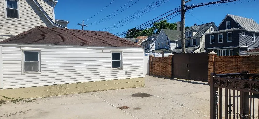 13019 116th Avenue, New York, NY, 3 Bedrooms Bedrooms, 6 Rooms Rooms,2 BathroomsBathrooms,Residential,For Rent,116th,0,1011031 13019 116th Avenue, New York, NY, 3 Bedrooms Bedrooms, 6 Rooms Rooms,2 BathroomsBathrooms,Residential,For Rent,116th,0,1011031