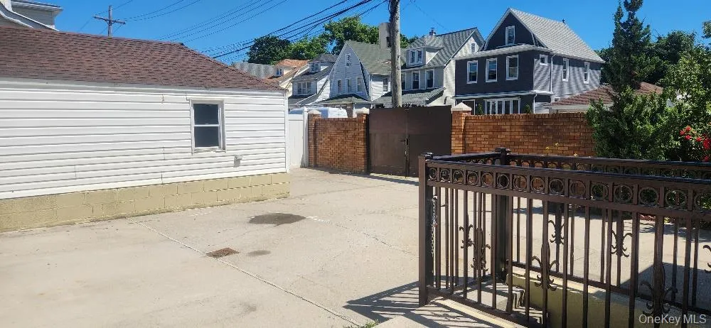 13019 116th Avenue, New York, NY, 3 Bedrooms Bedrooms, 6 Rooms Rooms,2 BathroomsBathrooms,Residential,For Rent,116th,0,1011031 13019 116th Avenue, New York, NY, 3 Bedrooms Bedrooms, 6 Rooms Rooms,2 BathroomsBathrooms,Residential,For Rent,116th,0,1011031