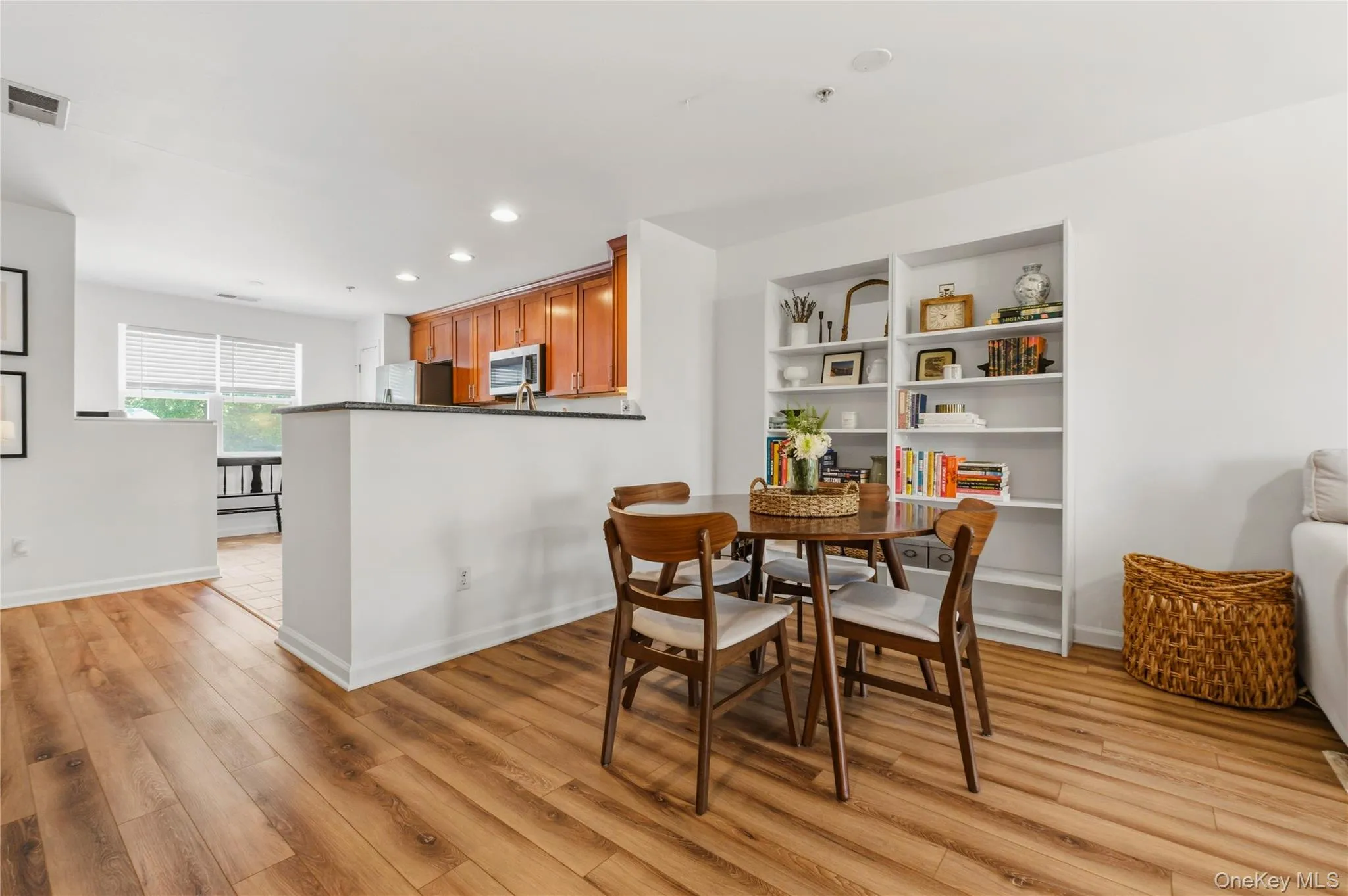 125 Riverbend Drive, Peekskill, NY, 2 Bedrooms Bedrooms, 5 Rooms Rooms,2 BathroomsBathrooms,Residential,For Rent,Riverbend,0,1011033 125 Riverbend Drive, Peekskill, NY, 2 Bedrooms Bedrooms, 5 Rooms Rooms,2 BathroomsBathrooms,Residential,For Rent,Riverbend,0,1011033
