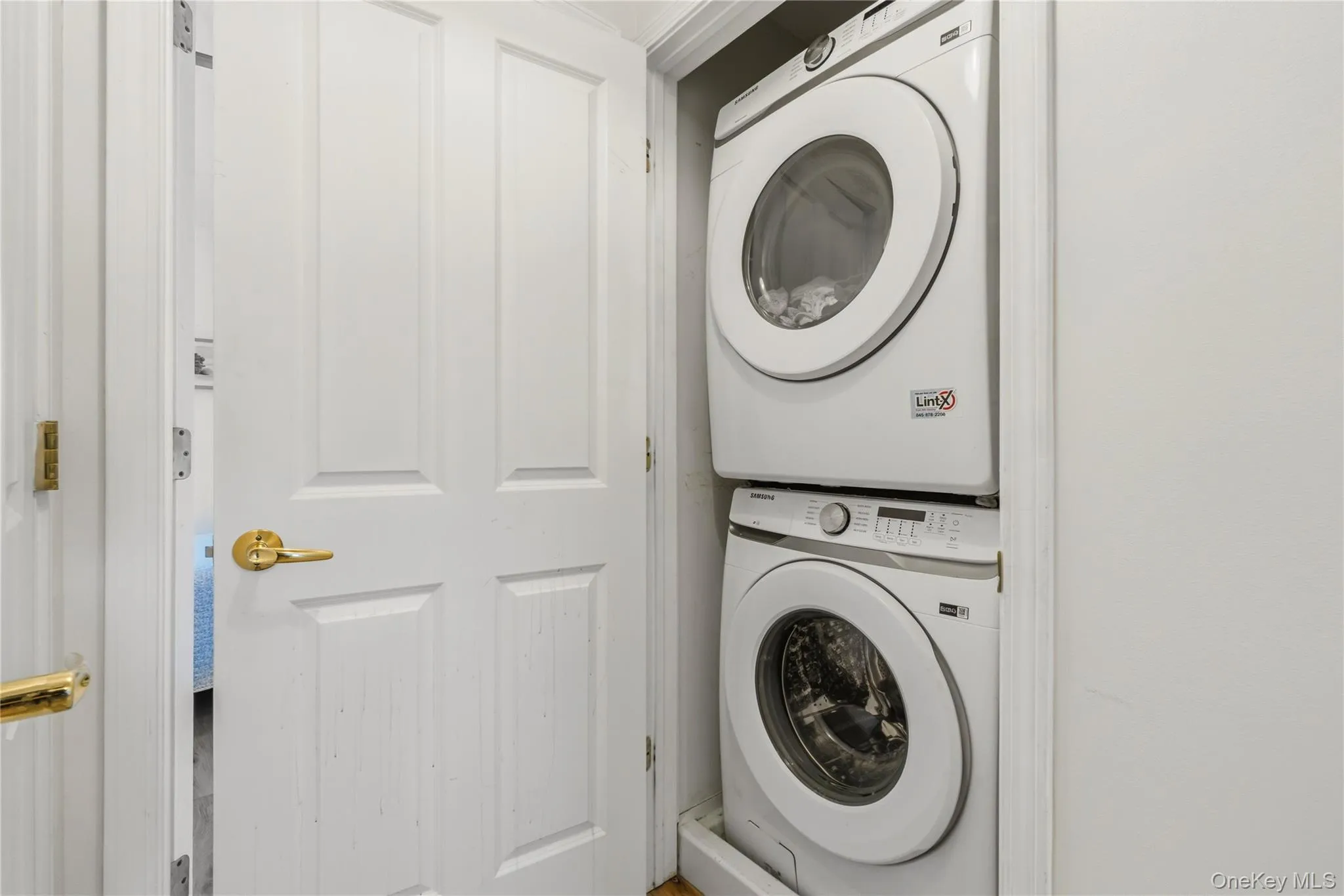 125 Riverbend Drive, Peekskill, NY, 2 Bedrooms Bedrooms, 5 Rooms Rooms,2 BathroomsBathrooms,Residential,For Rent,Riverbend,0,1011033 125 Riverbend Drive, Peekskill, NY, 2 Bedrooms Bedrooms, 5 Rooms Rooms,2 BathroomsBathrooms,Residential,For Rent,Riverbend,0,1011033