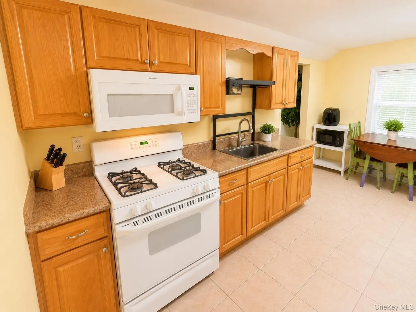 63 Kenoza Place, Bethel, NY, 2 Bedrooms Bedrooms, 6 Rooms Rooms,1 BathroomBathrooms,Residential,For Rent,Kenoza,0,1011037 63 Kenoza Place, Bethel, NY, 2 Bedrooms Bedrooms, 6 Rooms Rooms,1 BathroomBathrooms,Residential,For Rent,Kenoza,0,1011037