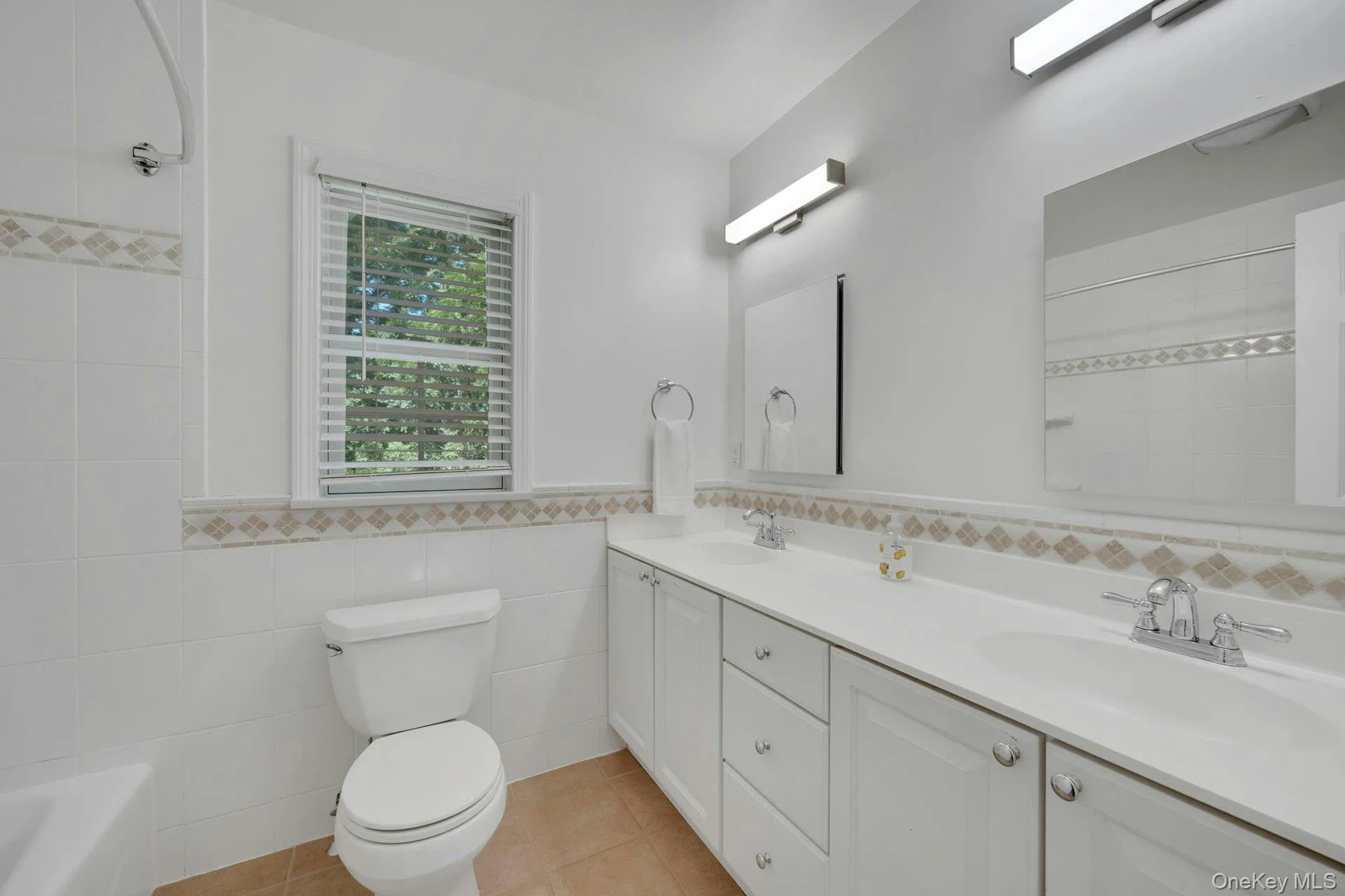 59 Chester Place, Mount Pleasant, NY, 4 Bedrooms Bedrooms, 8 Rooms Rooms,3 BathroomsBathrooms,Residential,For Rent,Chester,0,1011038 59 Chester Place, Mount Pleasant, NY, 4 Bedrooms Bedrooms, 8 Rooms Rooms,3 BathroomsBathrooms,Residential,For Rent,Chester,0,1011038
