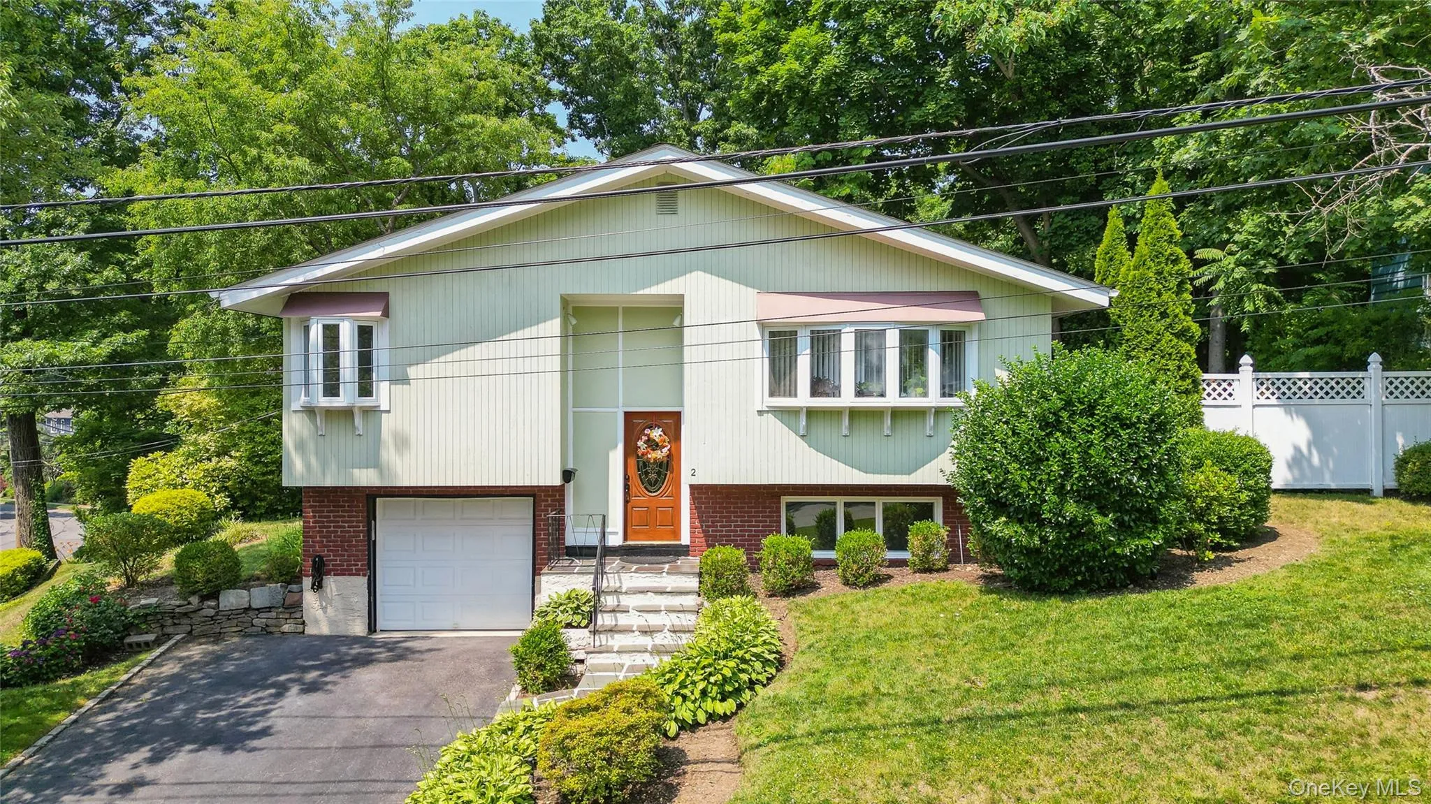 2 Highfield Avenue, North Hempstead, NY, 4 Bedrooms Bedrooms, 7 Rooms Rooms,2 BathroomsBathrooms,Residential,For Rent,Highfield,0,1011039 2 Highfield Avenue, North Hempstead, NY, 4 Bedrooms Bedrooms, 7 Rooms Rooms,2 BathroomsBathrooms,Residential,For Rent,Highfield,0,1011039