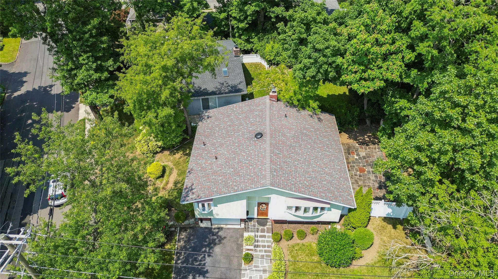 2 Highfield Avenue, North Hempstead, NY, 4 Bedrooms Bedrooms, 7 Rooms Rooms,2 BathroomsBathrooms,Residential,For Rent,Highfield,0,1011039 2 Highfield Avenue, North Hempstead, NY, 4 Bedrooms Bedrooms, 7 Rooms Rooms,2 BathroomsBathrooms,Residential,For Rent,Highfield,0,1011039