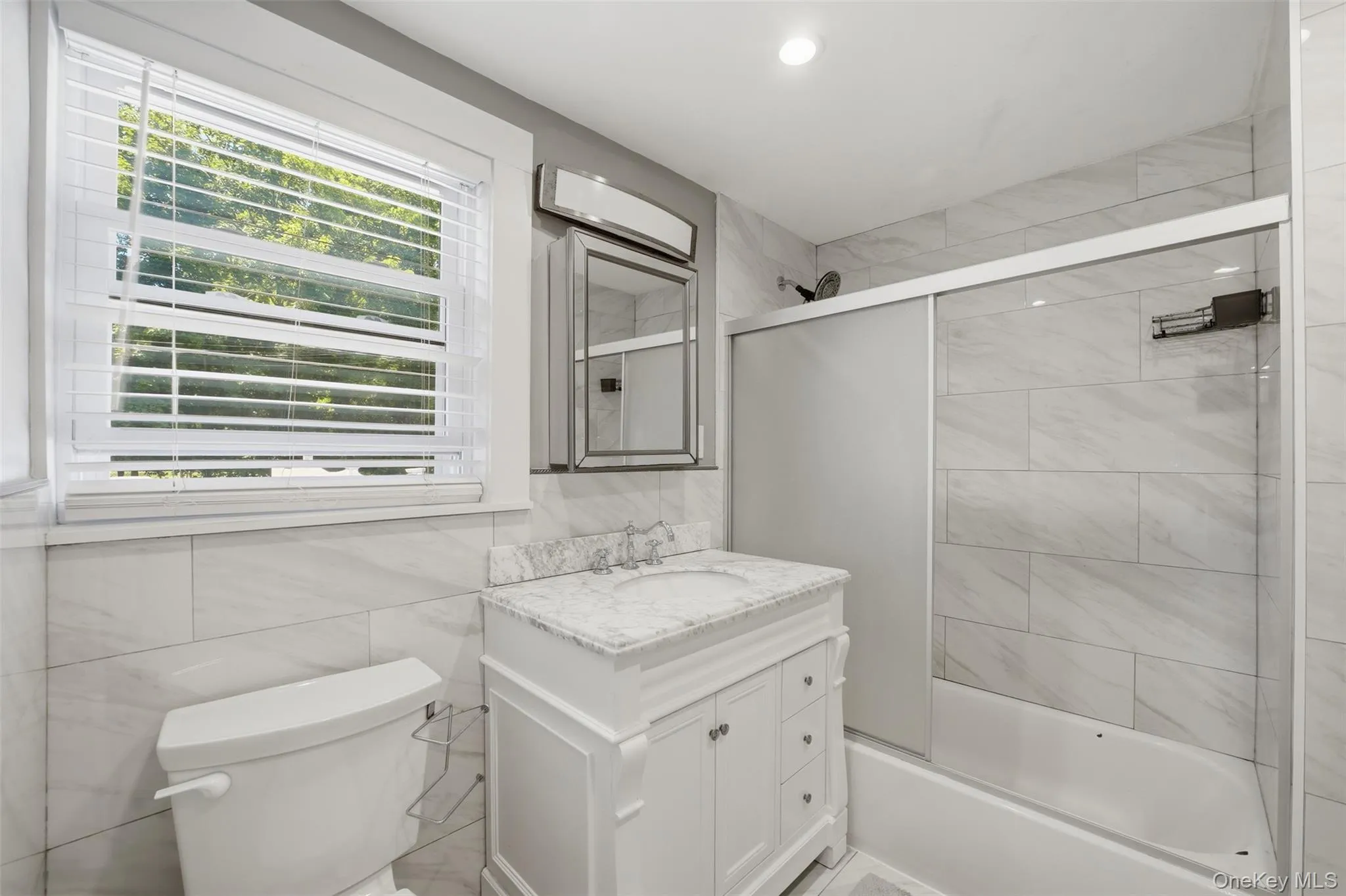 2647 E Main Street, Wappinger, NY, 4 Bedrooms Bedrooms, 7 Rooms Rooms,2 BathroomsBathrooms,Residential Lease,For Rent,E Main,0,1011043 2647 E Main Street, Wappinger, NY, 4 Bedrooms Bedrooms, 7 Rooms Rooms,2 BathroomsBathrooms,Residential Lease,For Rent,E Main,0,1011043
