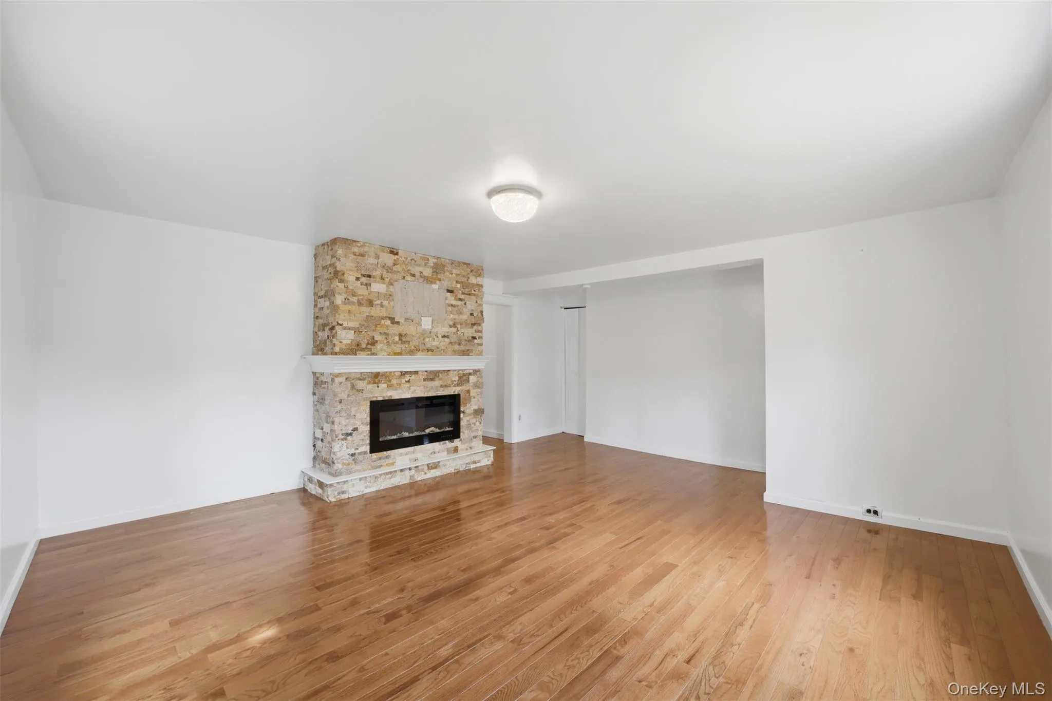 2647 E Main Street, Wappinger, NY, 4 Bedrooms Bedrooms, 7 Rooms Rooms,2 BathroomsBathrooms,Residential Lease,For Rent,E Main,0,1011043 2647 E Main Street, Wappinger, NY, 4 Bedrooms Bedrooms, 7 Rooms Rooms,2 BathroomsBathrooms,Residential Lease,For Rent,E Main,0,1011043