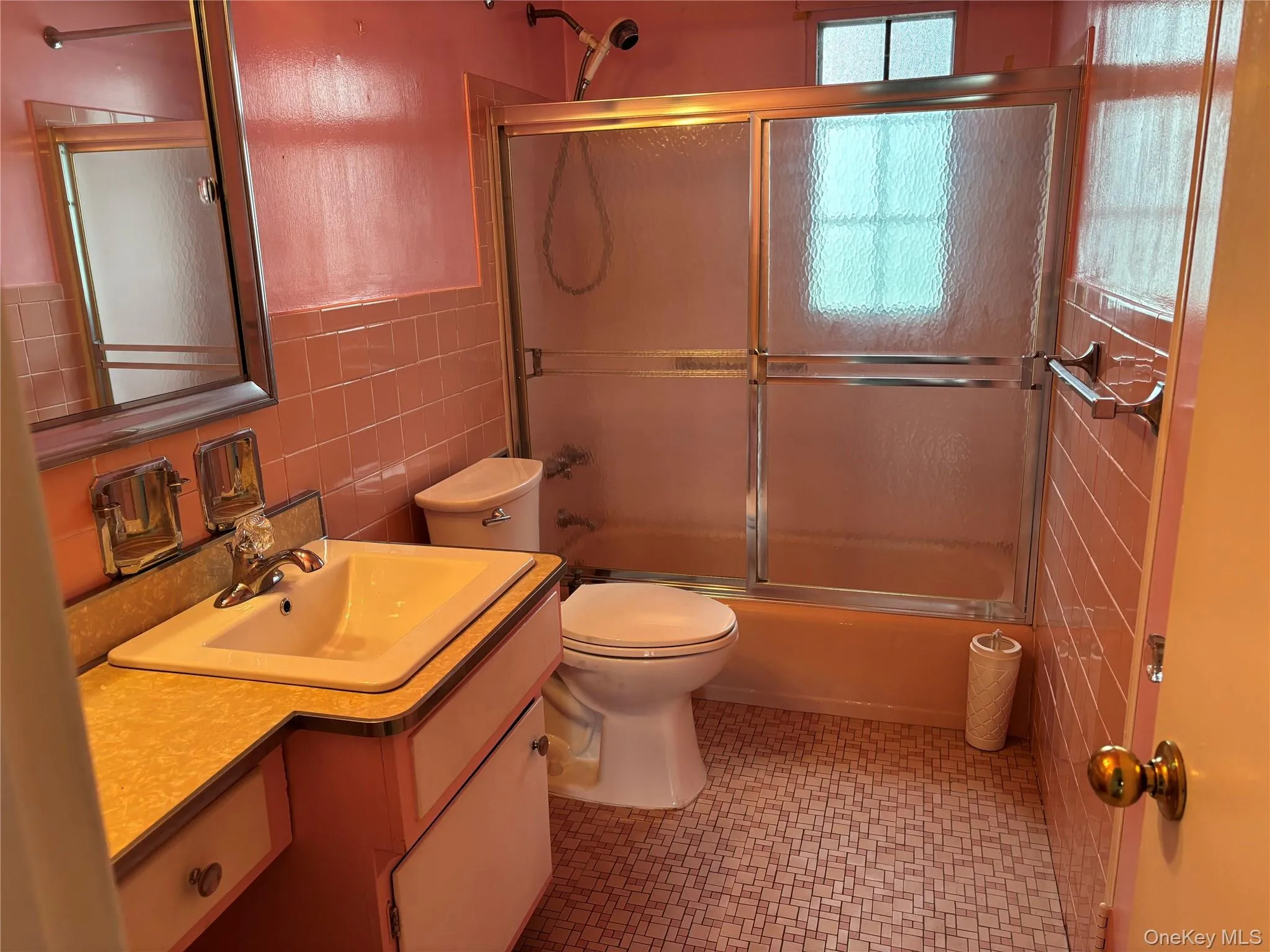 3 Peter Road, Oyster Bay, NY, 3 Bedrooms Bedrooms, 8 Rooms Rooms,2 BathroomsBathrooms,Residential,For Rent,Peter,0,KEY1011045 3 Peter Road, Oyster Bay, NY, 3 Bedrooms Bedrooms, 8 Rooms Rooms,2 BathroomsBathrooms,Residential,For Rent,Peter,0,KEY1011045