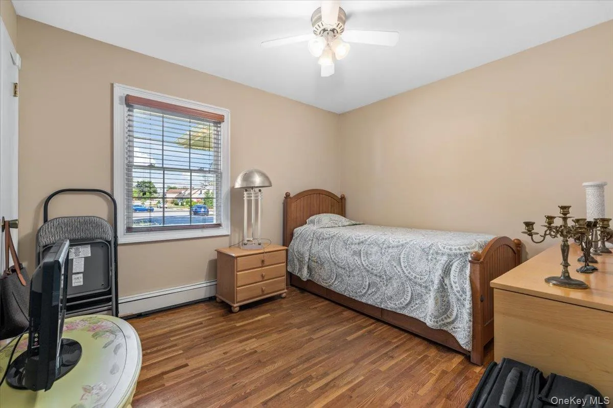 5 Coronet Crescent, Oyster Bay, NY, 3 Bedrooms Bedrooms, 6 Rooms Rooms,2 BathroomsBathrooms,Residential,For Rent,Coronet,0,1011046 5 Coronet Crescent, Oyster Bay, NY, 3 Bedrooms Bedrooms, 6 Rooms Rooms,2 BathroomsBathrooms,Residential,For Rent,Coronet,0,1011046
