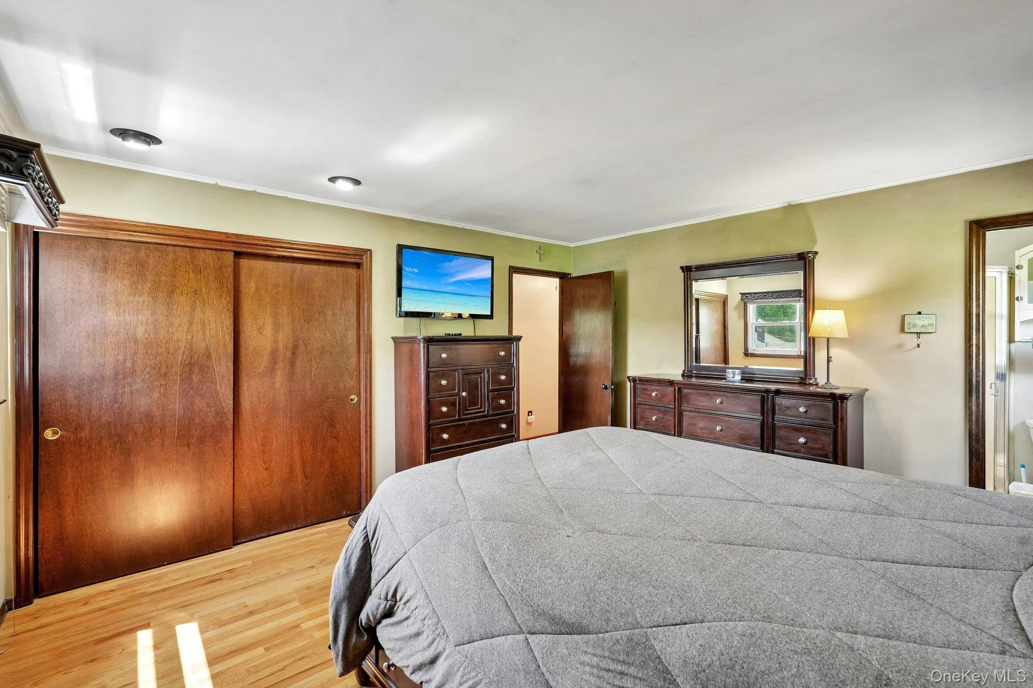 11 Hunter Street, Woodbury, NY, 3 Bedrooms Bedrooms, 8 Rooms Rooms,2 BathroomsBathrooms,Residential,For Rent,Hunter,0,1011049 11 Hunter Street, Woodbury, NY, 3 Bedrooms Bedrooms, 8 Rooms Rooms,2 BathroomsBathrooms,Residential,For Rent,Hunter,0,1011049