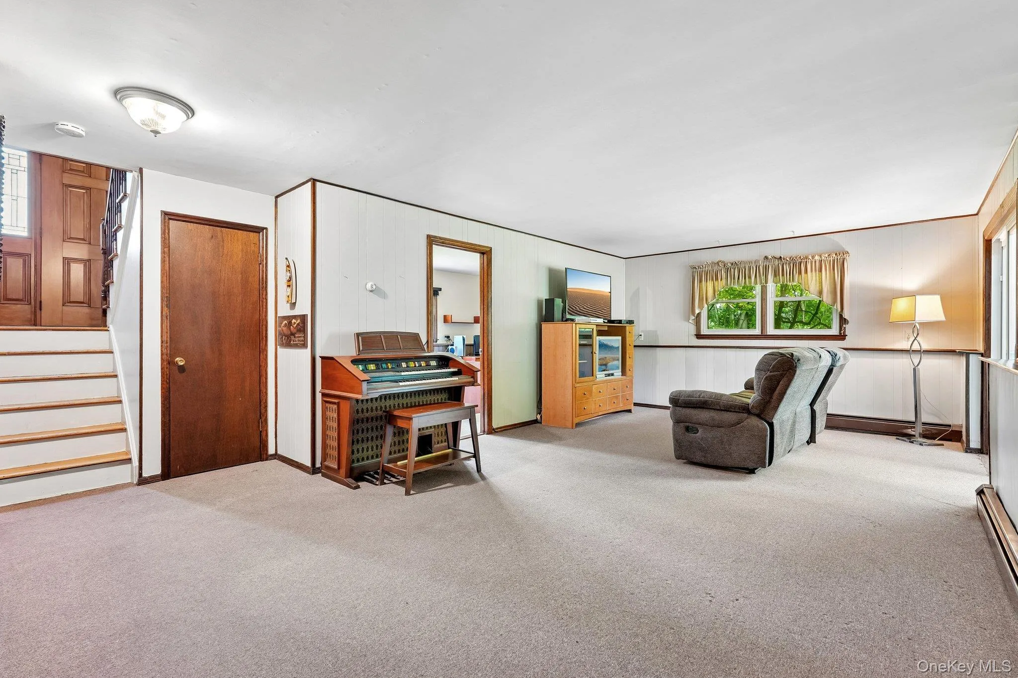 11 Hunter Street, Woodbury, NY, 3 Bedrooms Bedrooms, 8 Rooms Rooms,2 BathroomsBathrooms,Residential,For Rent,Hunter,0,1011049 11 Hunter Street, Woodbury, NY, 3 Bedrooms Bedrooms, 8 Rooms Rooms,2 BathroomsBathrooms,Residential,For Rent,Hunter,0,1011049